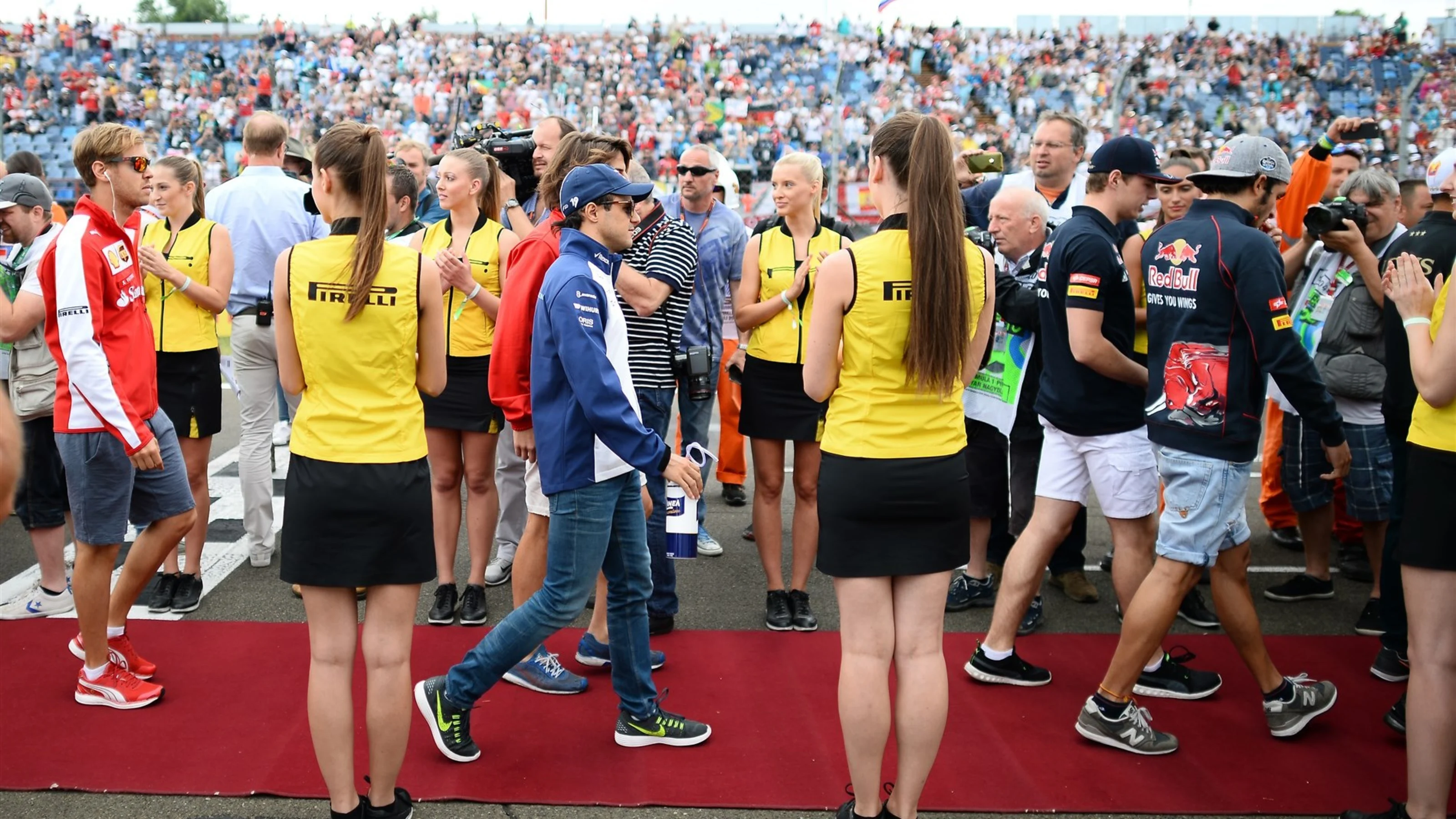Drivers parade at Formula One World Championship, Rd10, Hungarian Grand Prix, Race, Hungaroring,