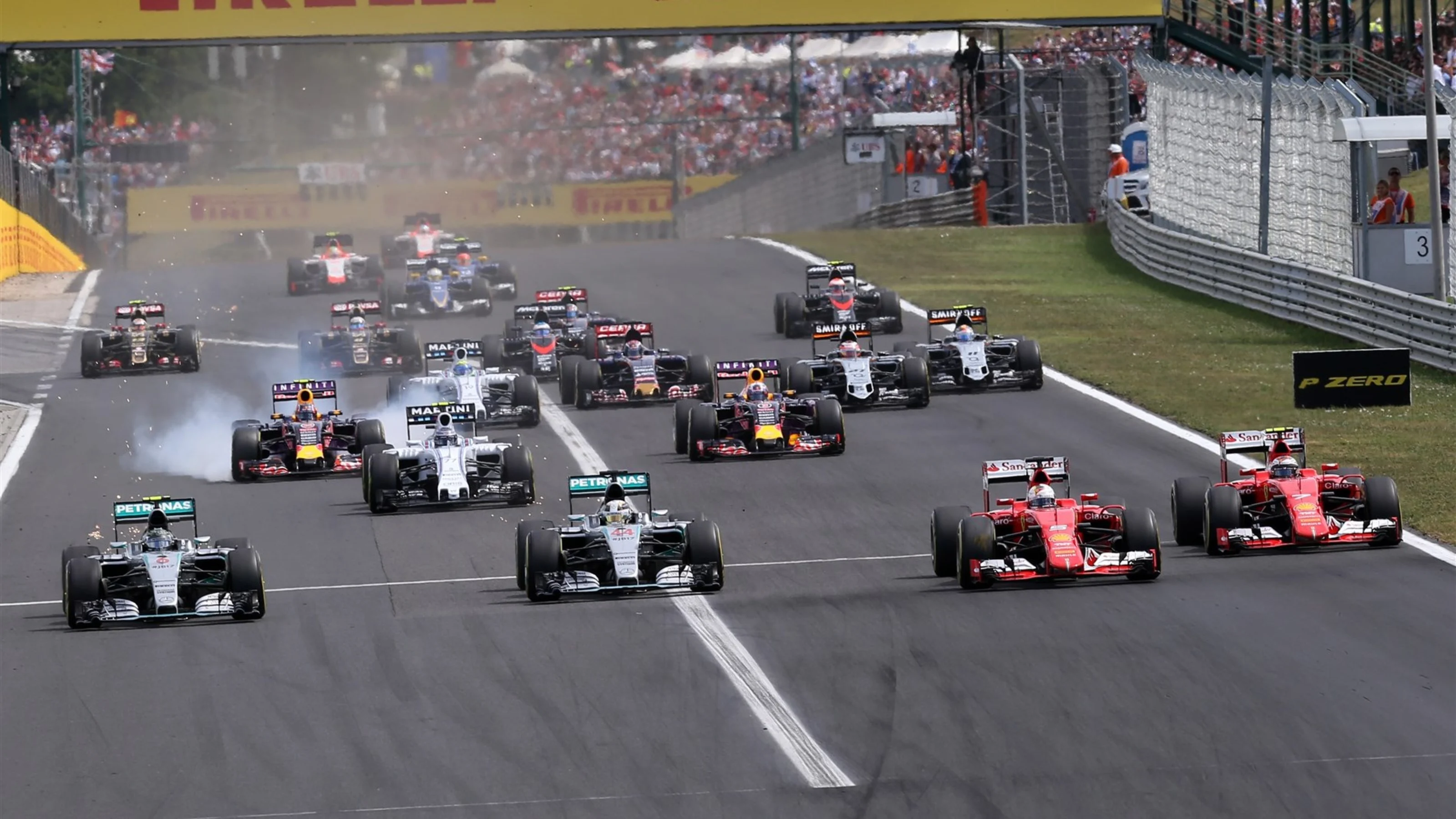 Nico Rosberg (GER) Mercedes AMG F1 W06, Lewis Hamilton (GBR) Mercedes AMG F1 W06, Sebastian Vettel