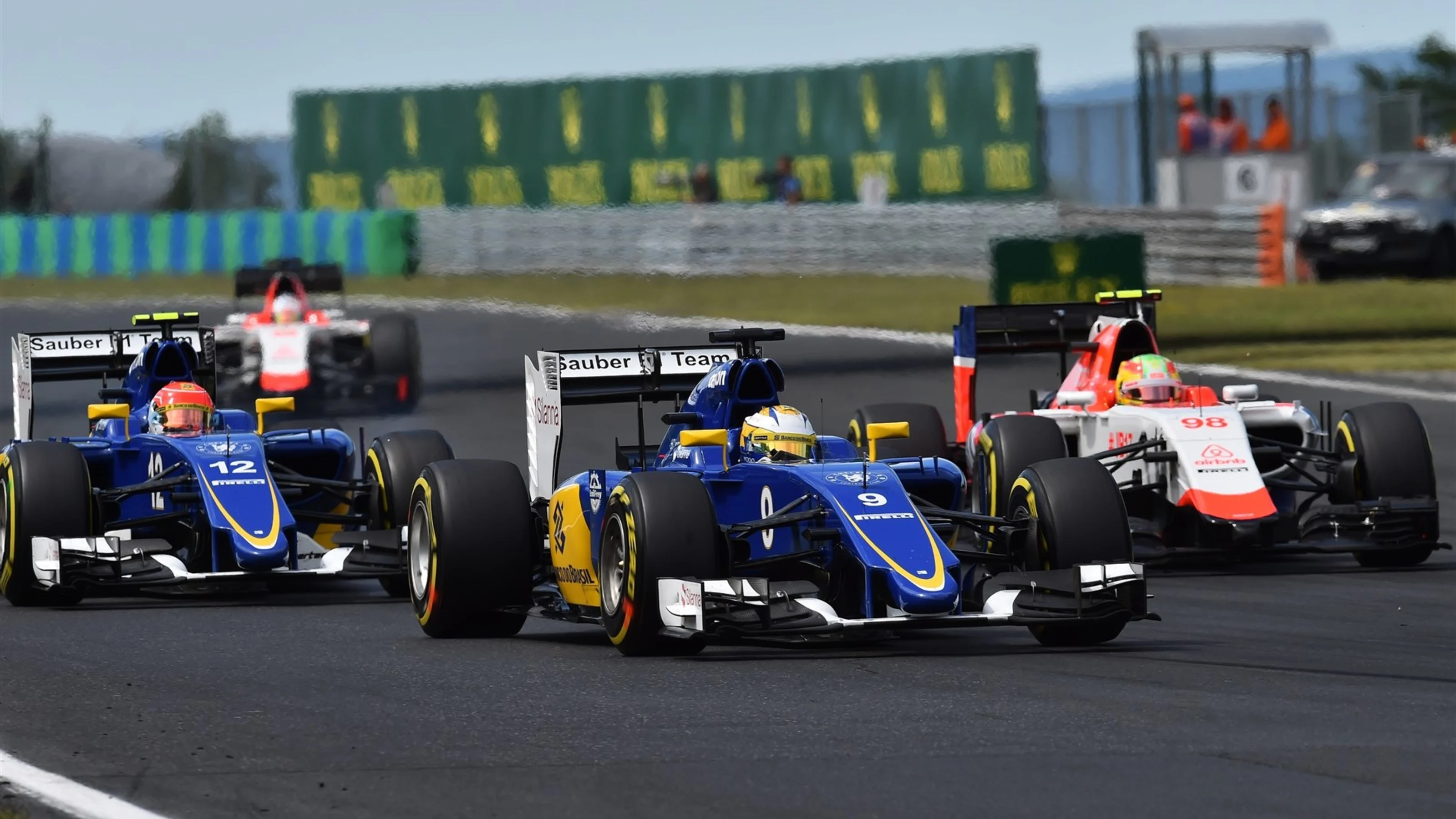 Marcus Ericsson (SWE) Sauber C34, Felipe Nasr (BRA) Sauber C34 and Roberto Merhi (ESP) Manor GP