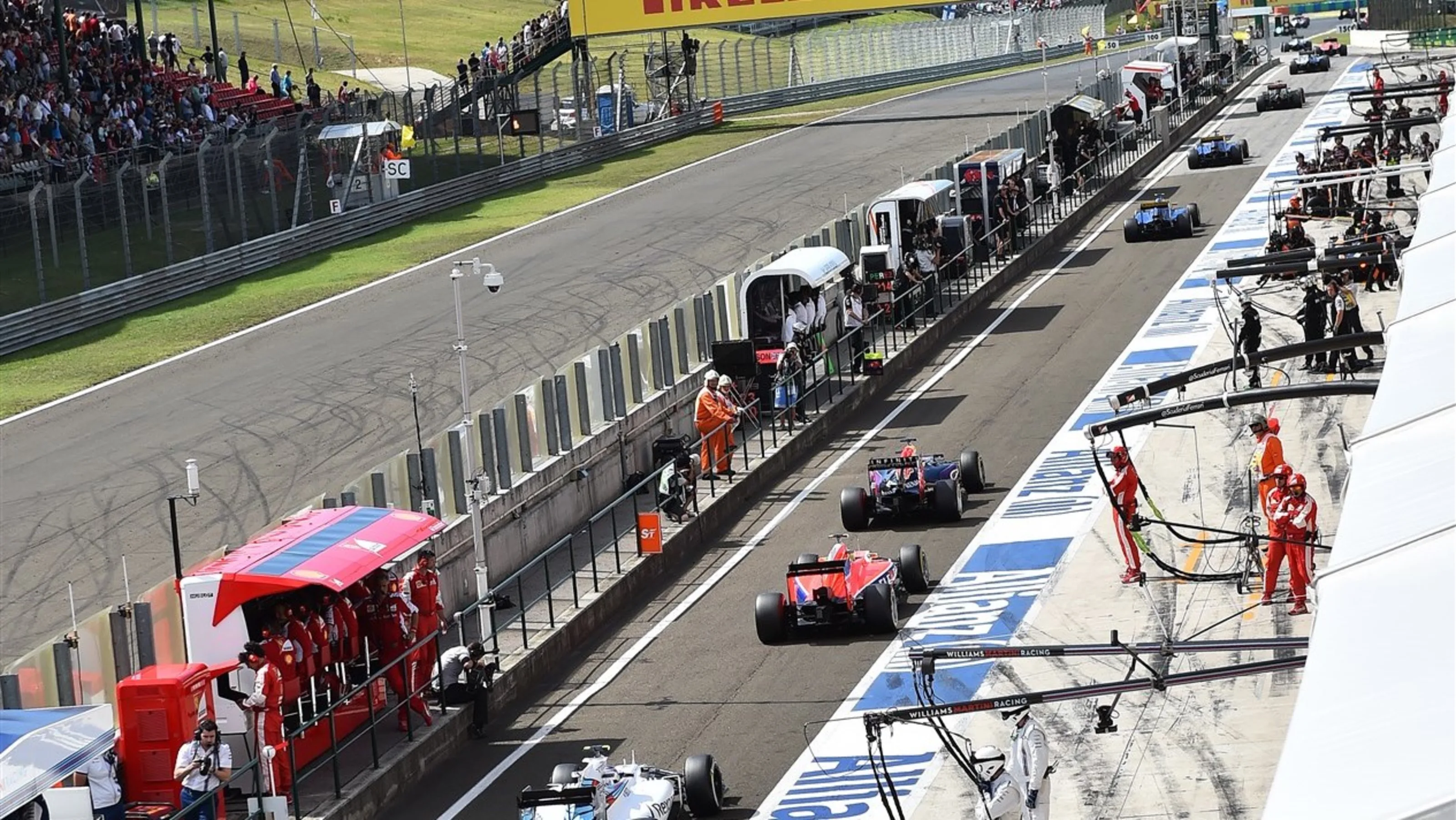 at Formula One World Championship, Rd10, Hungarian Grand Prix, Race, Hungaroring, Hungary, Sunday
