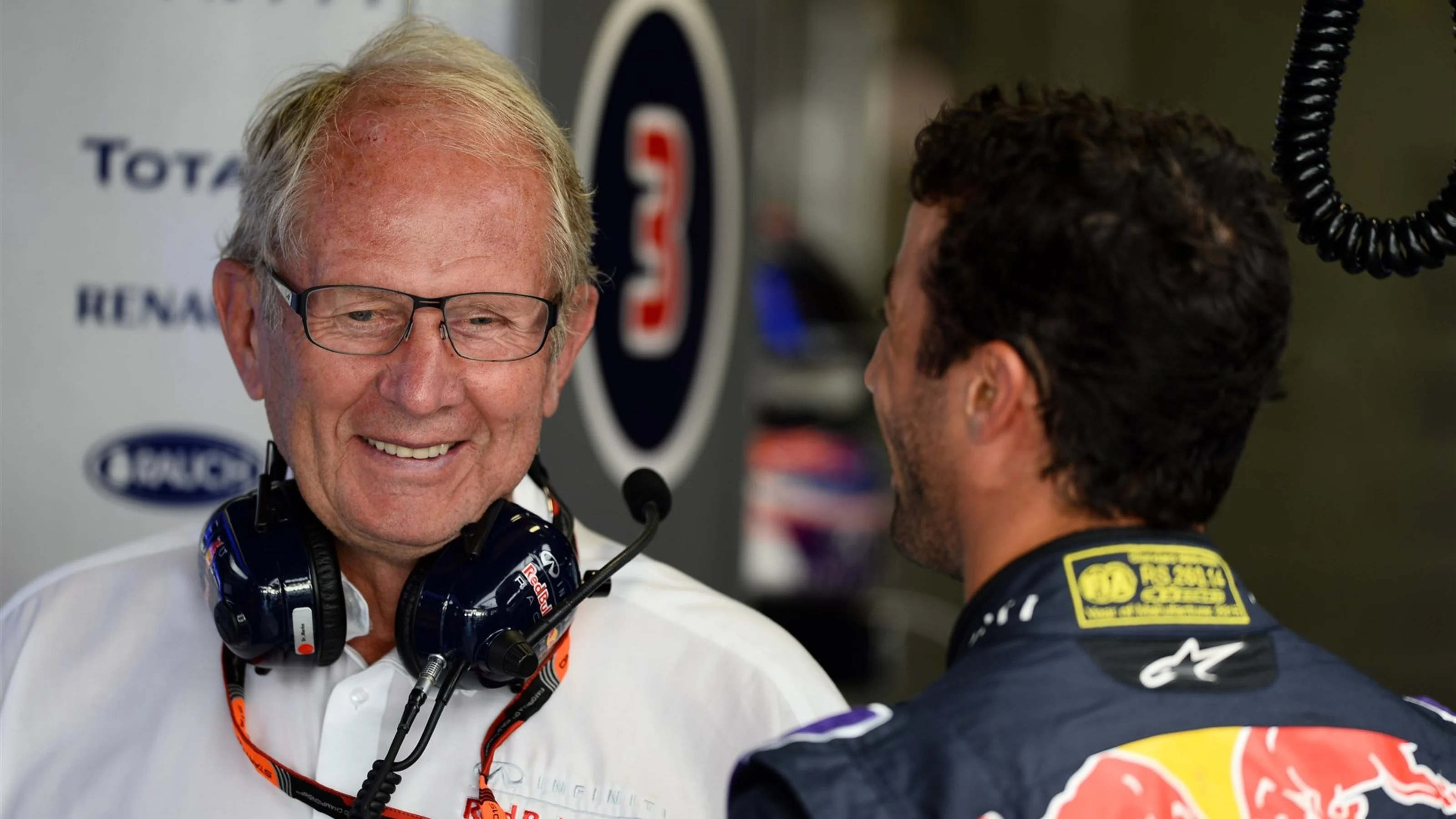 Dr Helmut Marko (AUT) Red Bull Motorsport Consultant and Daniel Ricciardo (AUS) Red Bull Racing at