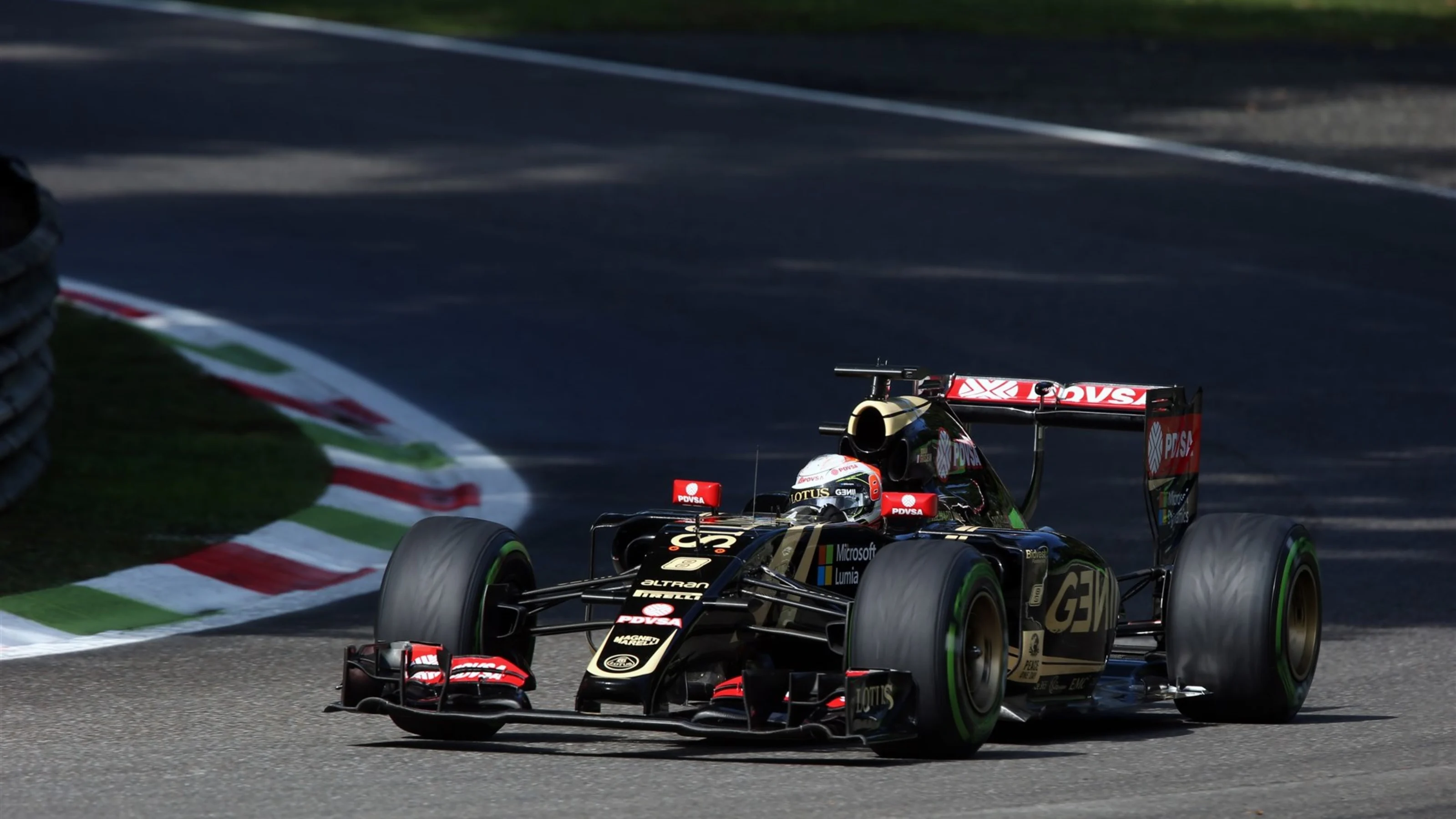 Romain Grosjean (FRA) Lotus E23 Hybrid at Formula One World Championship, Rd12, Italian Grand Prix,