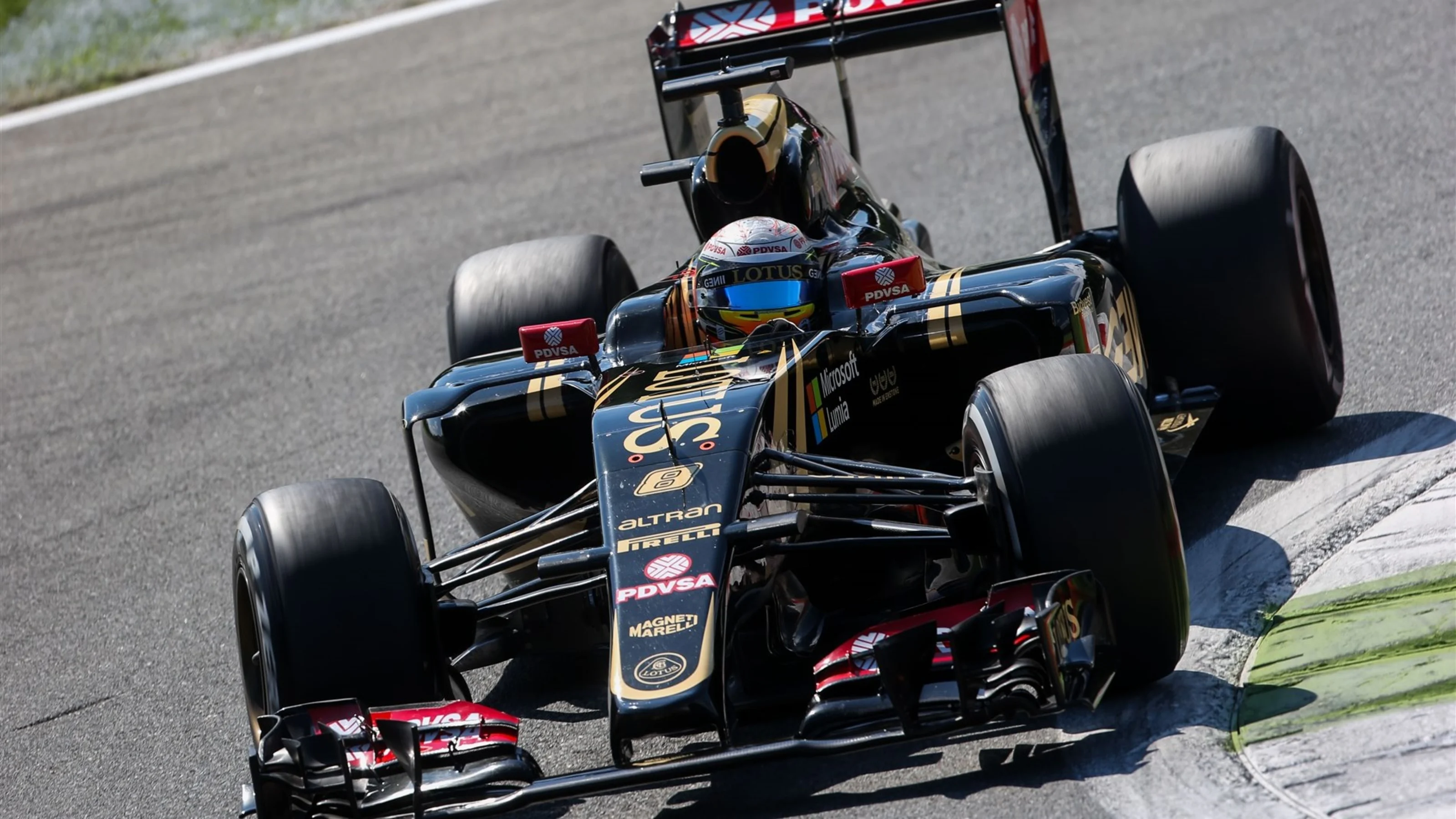 Romain Grosjean (FRA) Lotus E23 Hybrid at Formula One World Championship, Rd12, Italian Grand Prix,