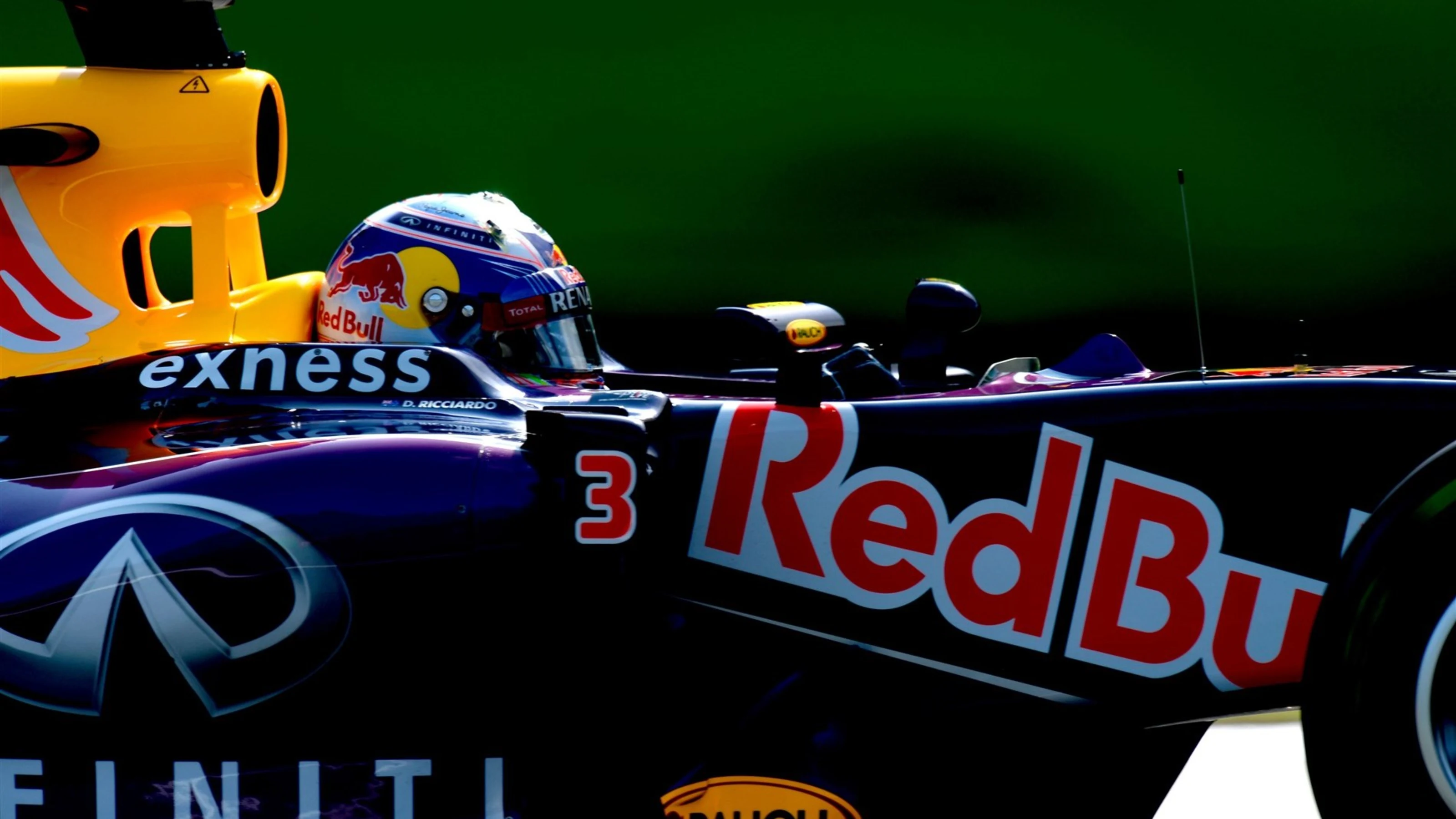 Daniel Ricciardo (AUS) Red Bull Racing RB11 at Formula One World Championship, Rd12, Italian Grand