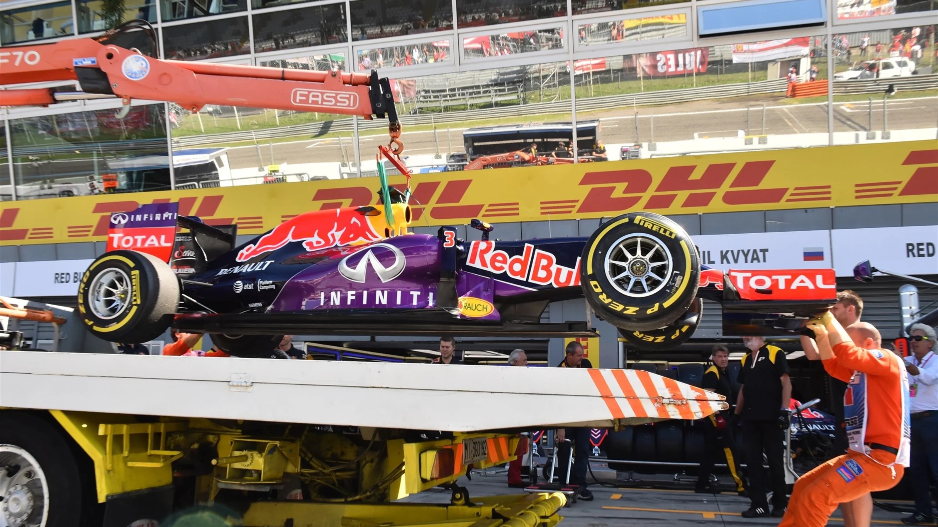 The car of Daniel Ricciardo (AUS) Red Bull Racing RB11 is recovered after stopping on track in FP3