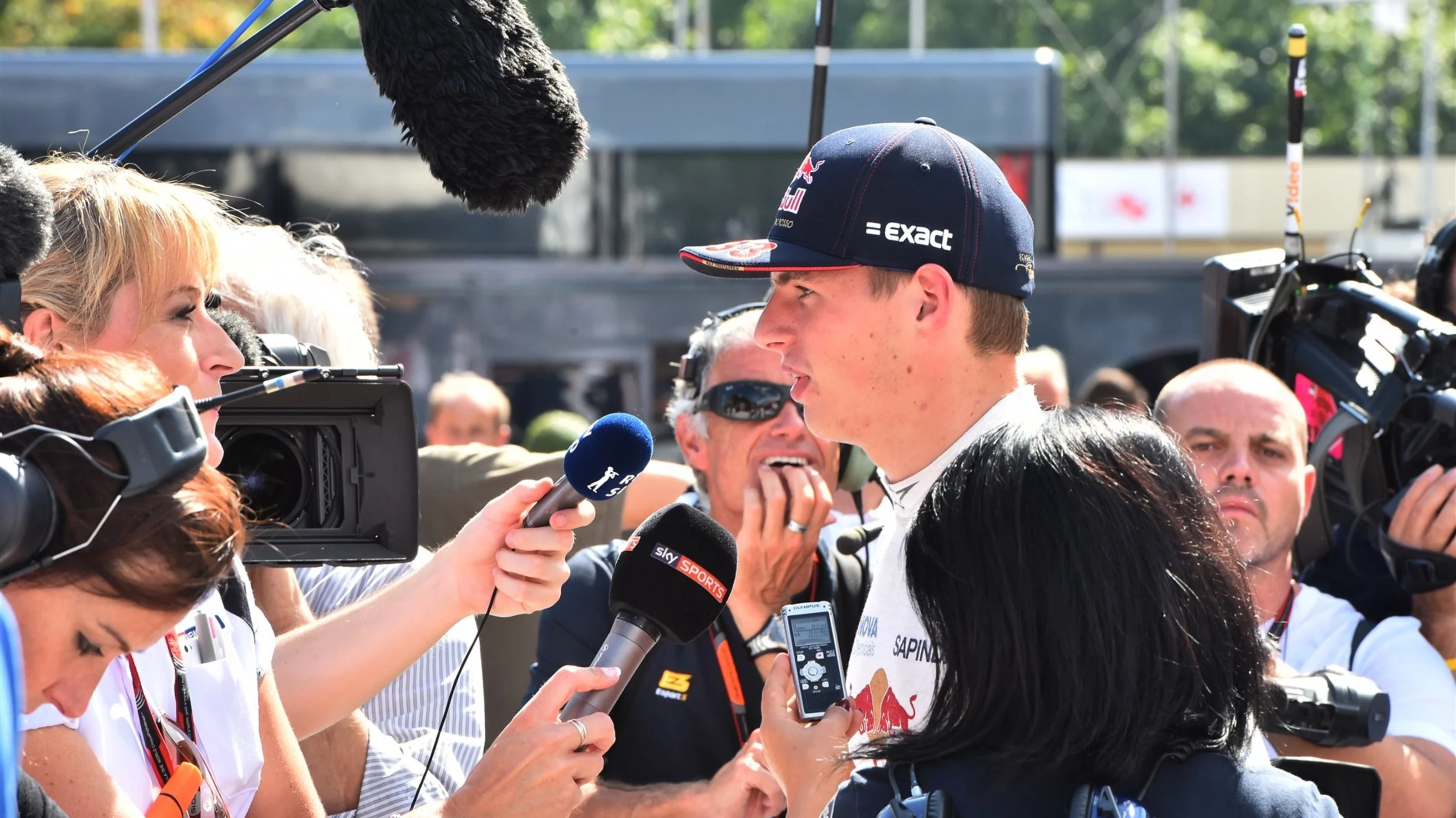 Max Verstappen (NDL) Scuderia Toro Rosso talks with the media at Formula One World Championship,