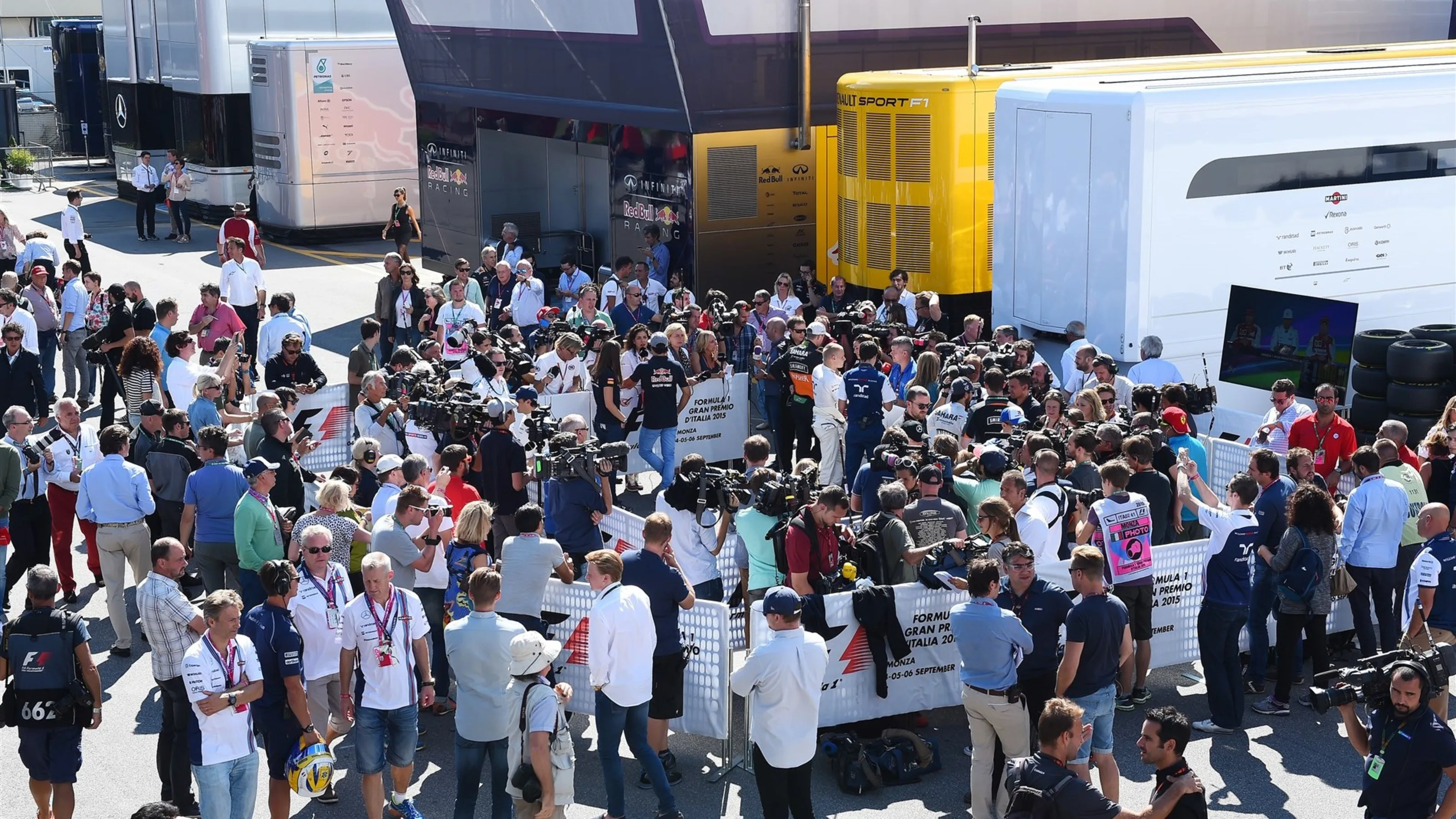 Media pen at Formula One World Championship, Rd12, Italian Grand Prix, Qualifying, Monza, Italy,