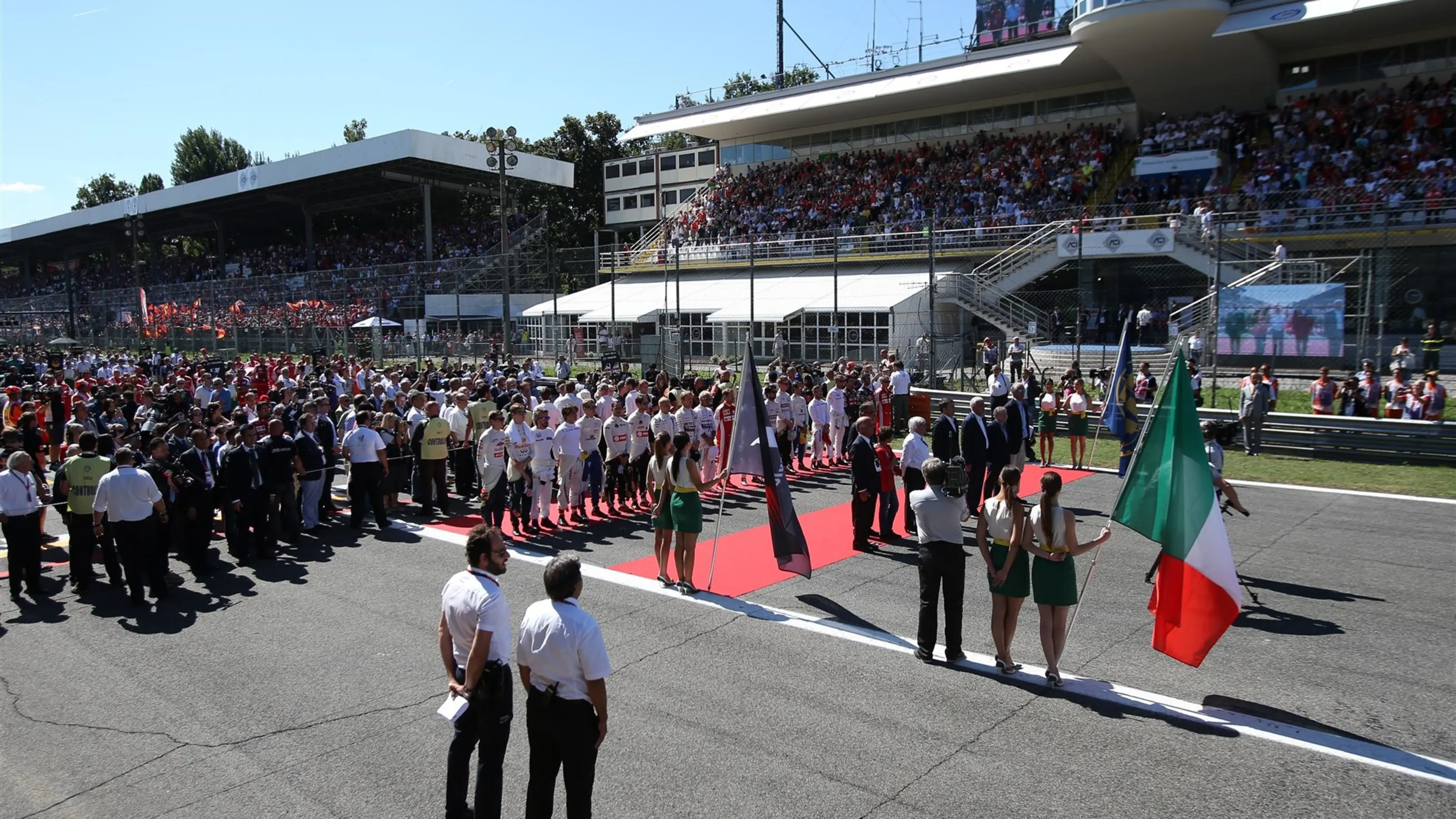 National Anthem is observed at Formula One World Championship, Rd12, Italian Grand Prix, Race,