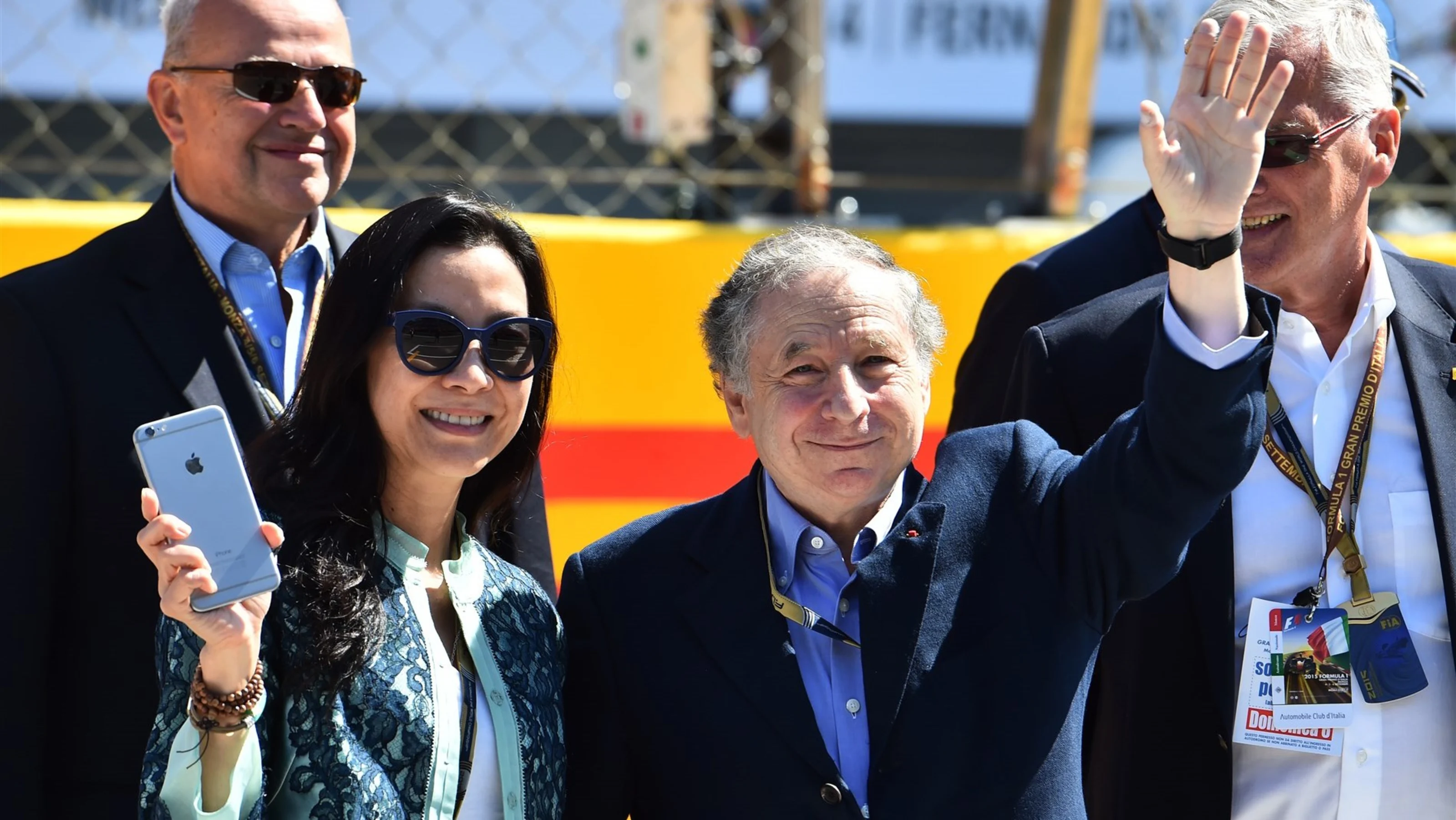 Jean Todt (FRA) FIA President and his wife Michelle Yeoh (MAL) on the grid at Formula One World