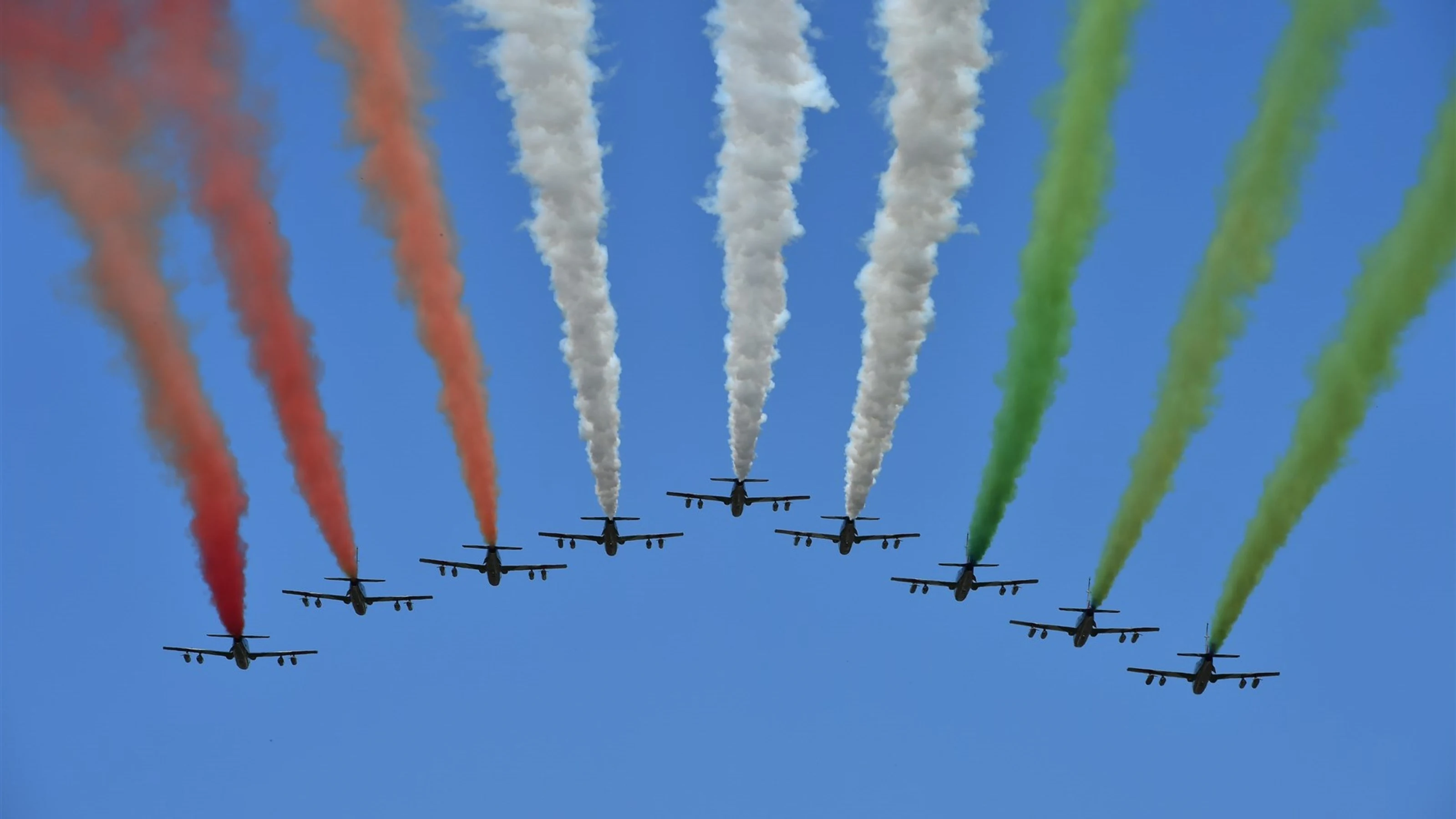 Fly past at Formula One World Championship, Rd12, Italian Grand Prix, Race, Monza, Italy, Sunday 6