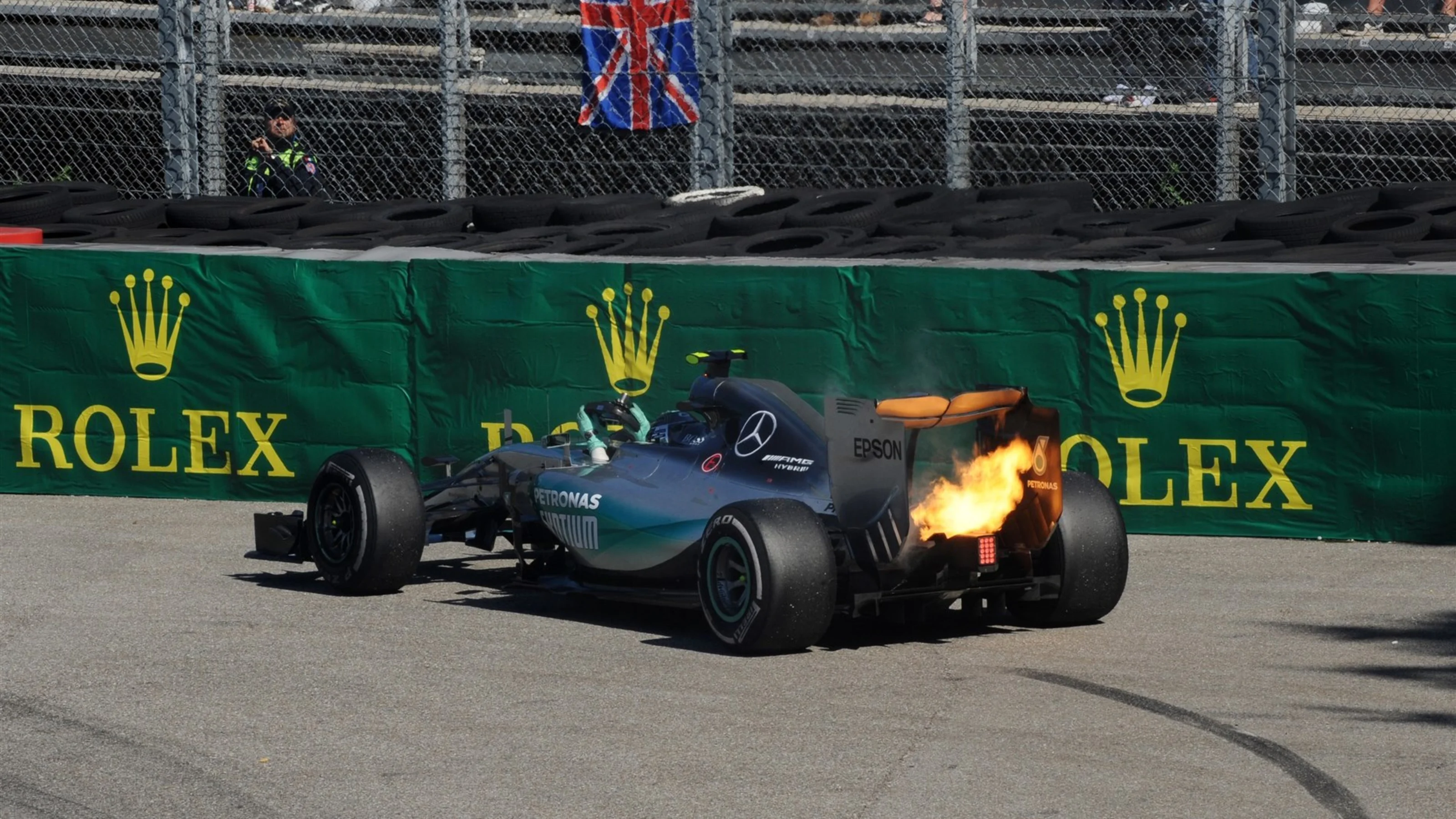 Nico Rosberg (GER) Mercedes AMG F1 W06 retires from the race at Formula One World Championship,