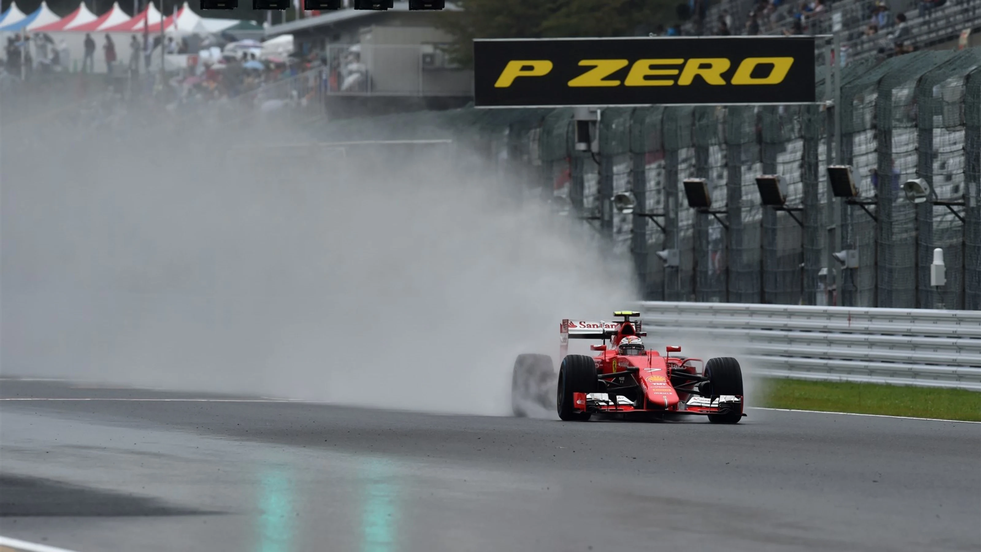 Kimi Raikkonen (FIN) Ferrari SF15-T at Formula One World Championship, Rd14, Japanese Grand Prix,