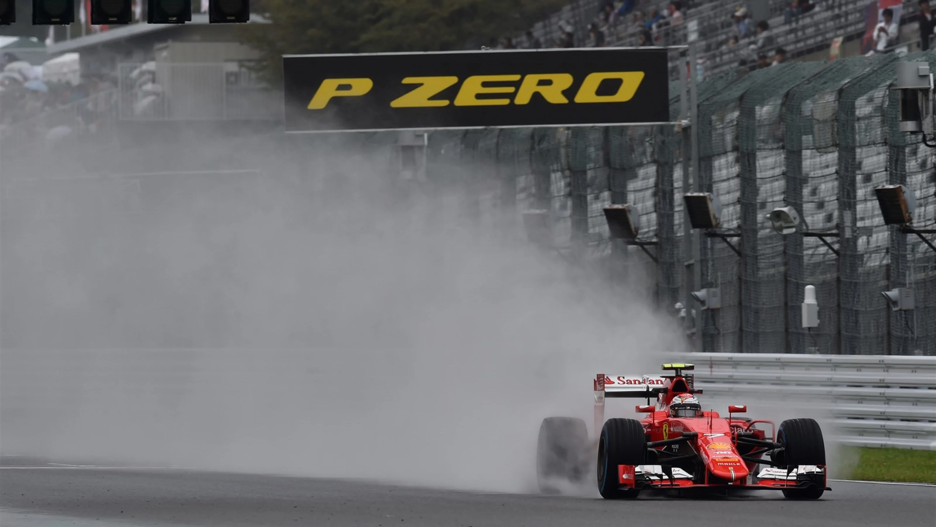 Kimi Raikkonen (FIN) Ferrari SF15-T at Formula One World Championship, Rd14, Japanese Grand Prix,