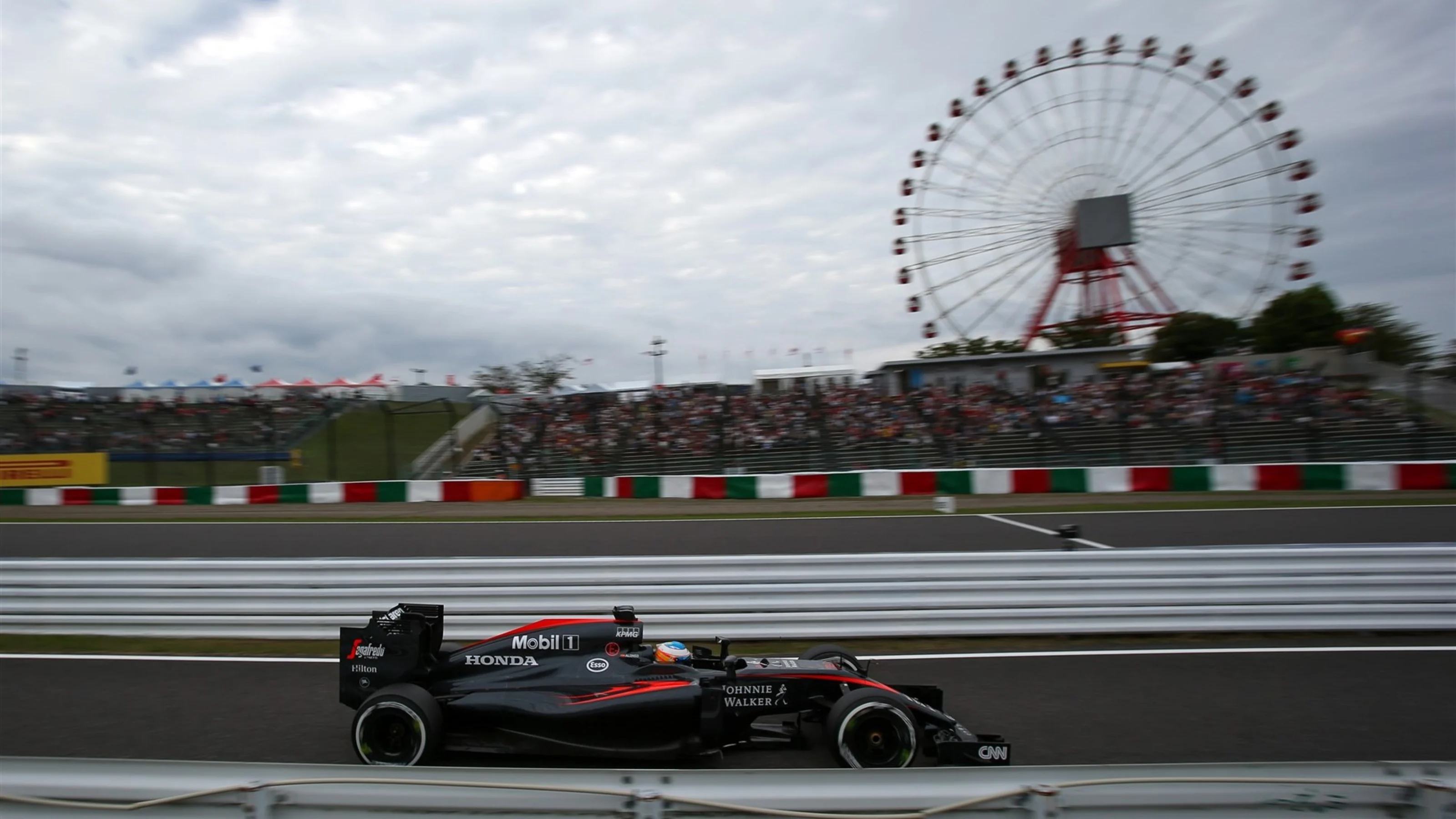 Fernando Alonso (ESP) McLaren MP4-30 at Formula One World Championship, Rd14, Japanese Grand Prix,
