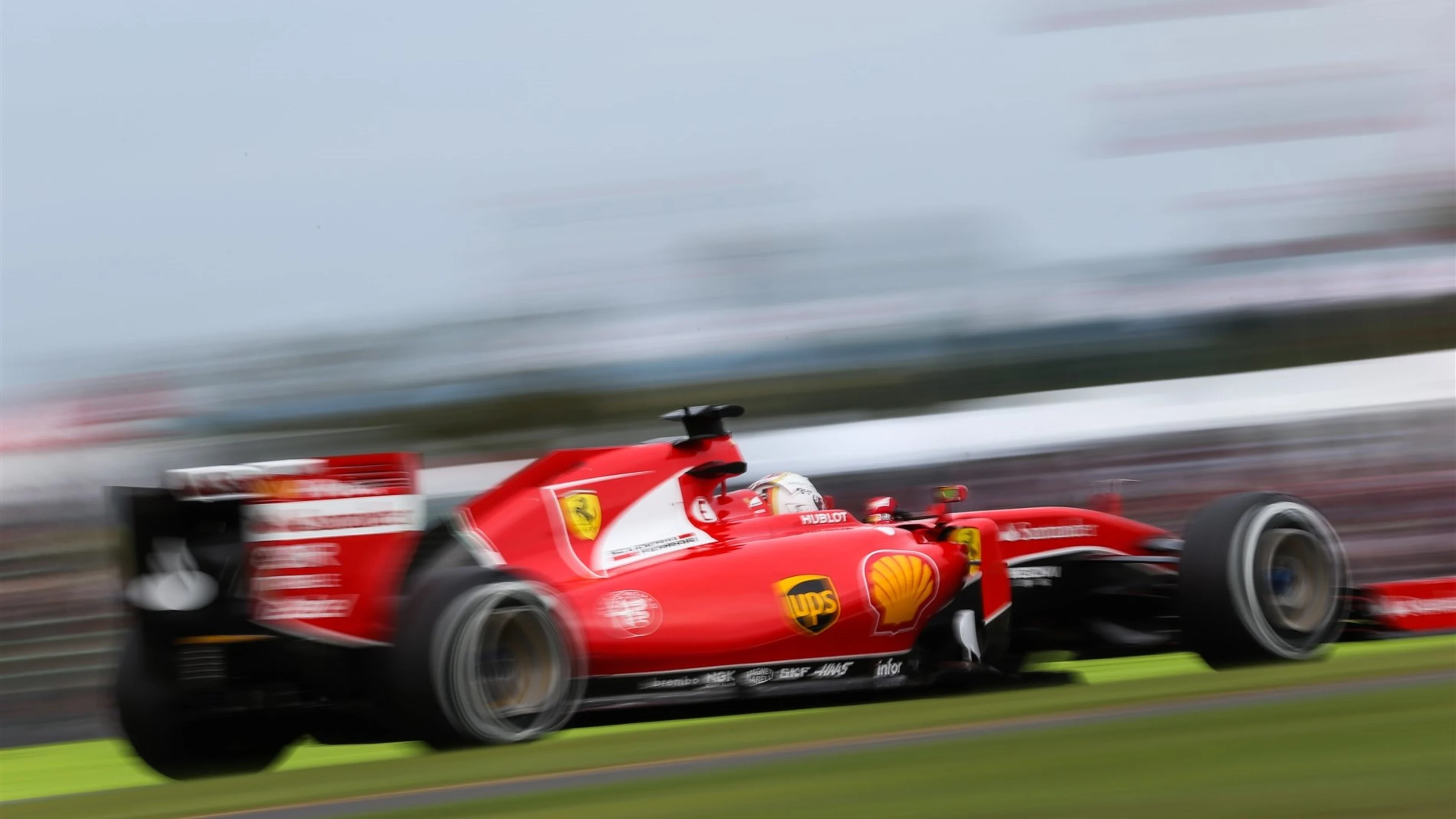 Sebastian Vettel (GER) Ferrari SF15-T at Formula One World Championship, Rd14, Japanese Grand Prix,