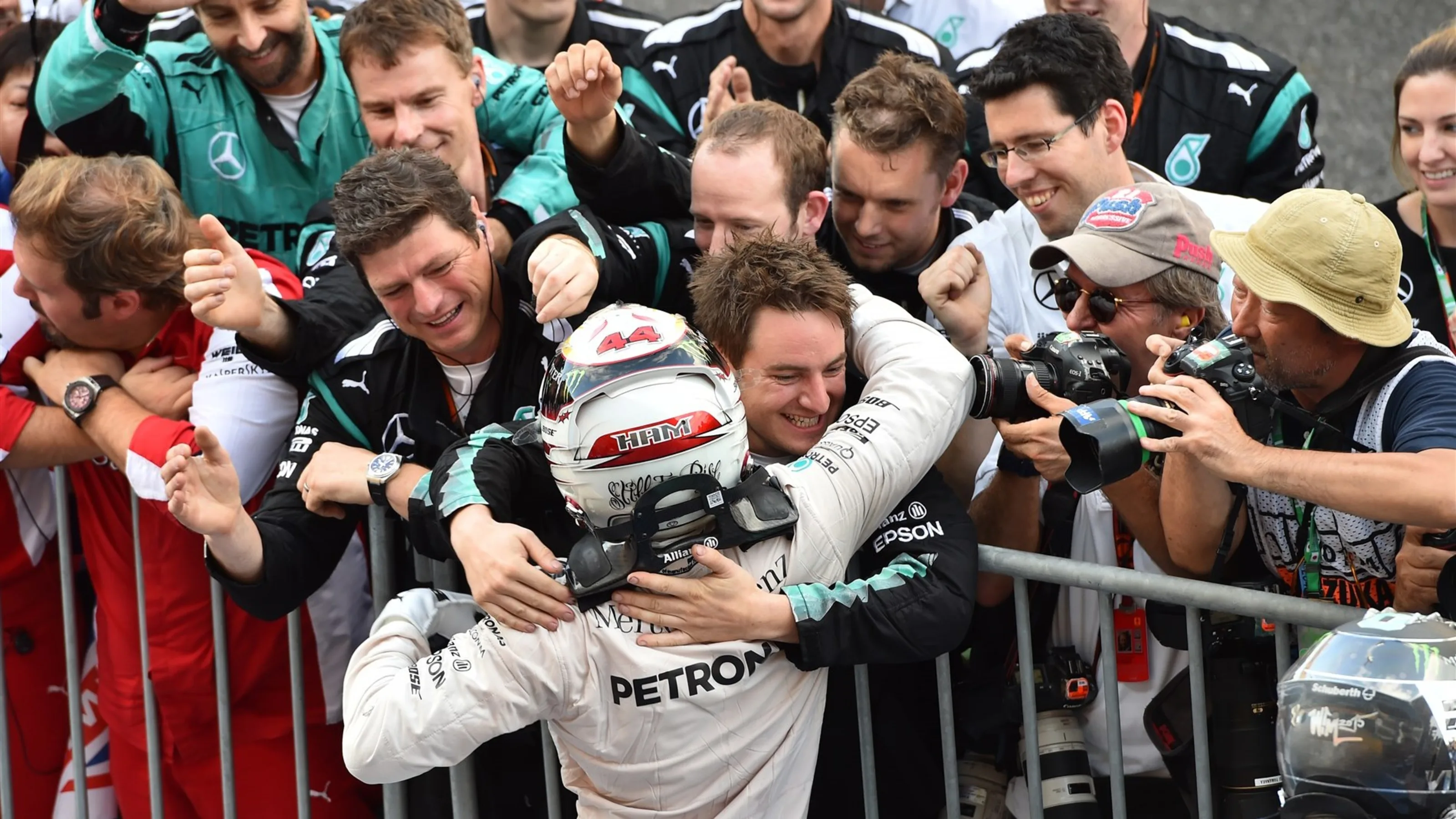 Race winner Lewis Hamilton (GBR) Mercedes AMG F1 celebrates in parc ferme at Formula One World