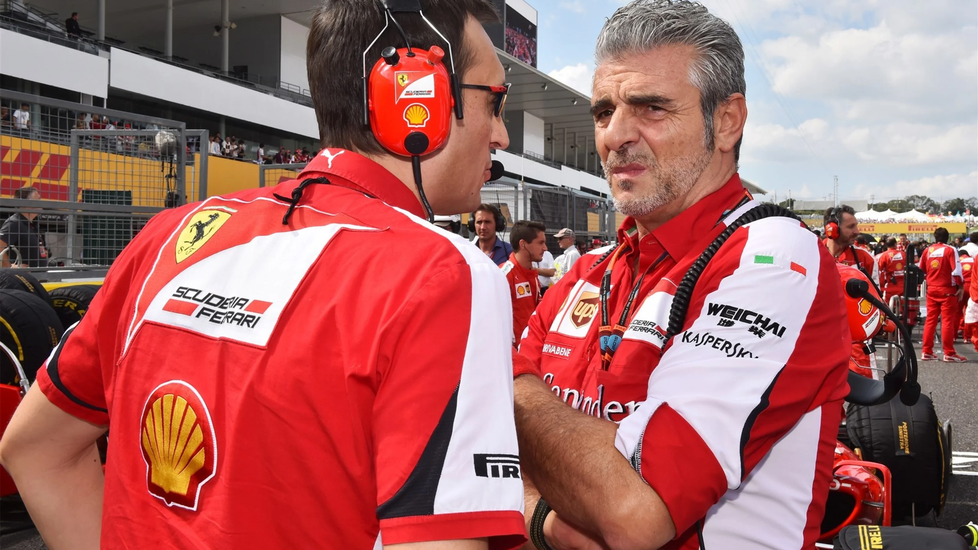 Maurizio Arrivabene (ITA) Ferrari Team Principal and Riccardo Adami (ITA) Ferrari Race Engineer on