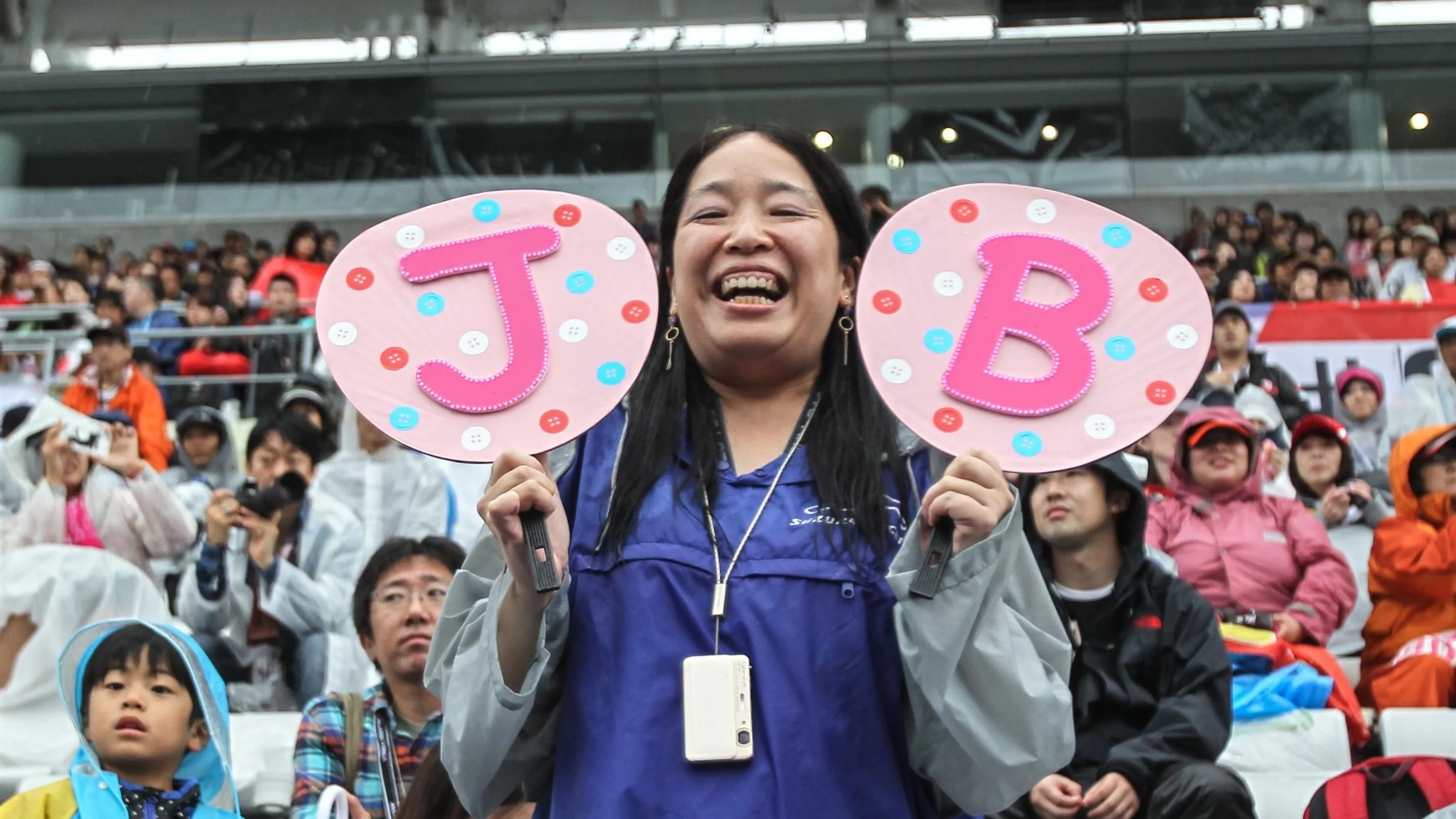 Fans at Formula One World Championship, Rd14, Japanese Grand Prix, Preparations, Suzuka, Japan,