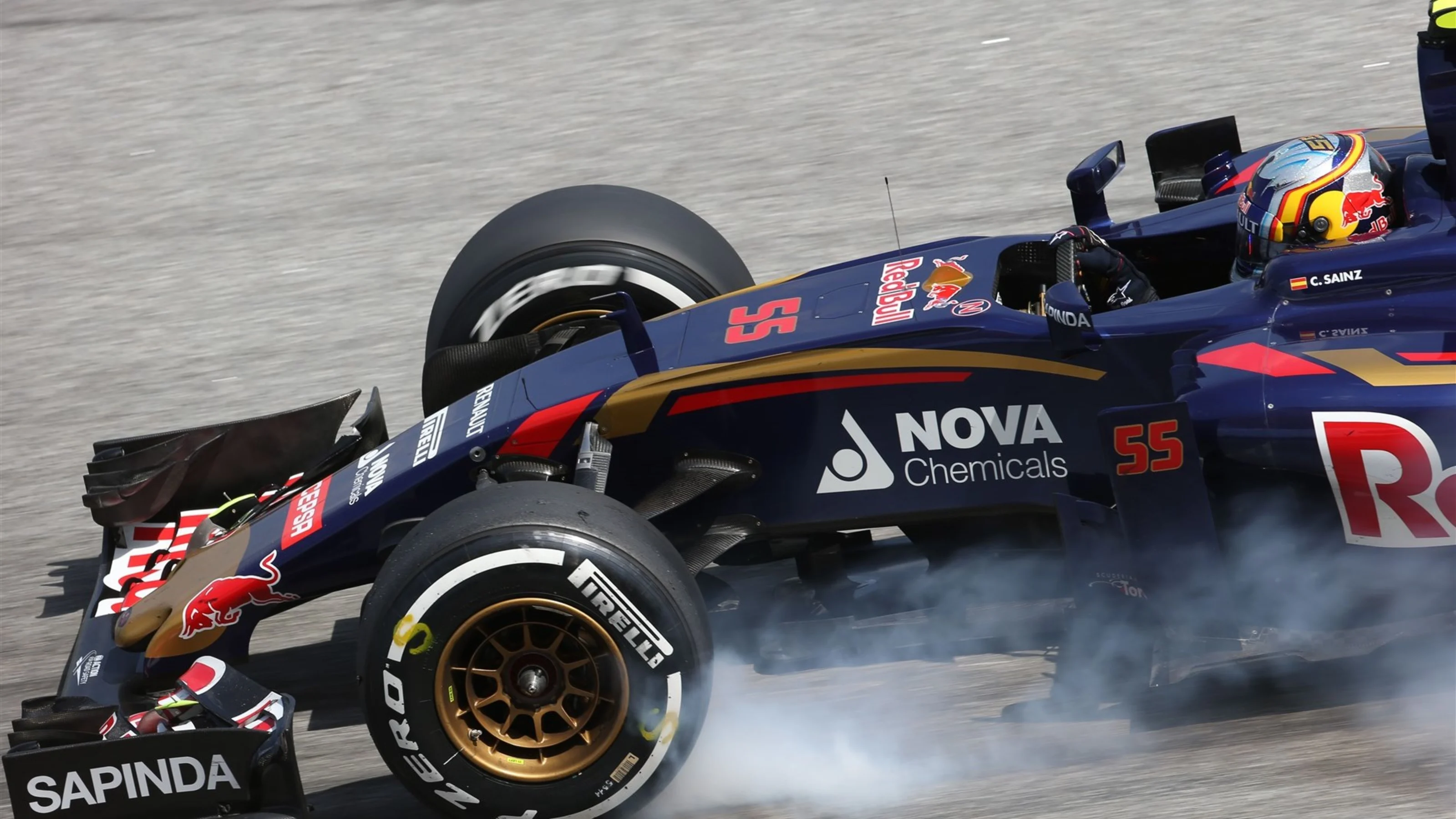 Max Verstappen (NDL) Scuderia Toro Rosso STR10 locks up at Formula One World Championship, Rd2,