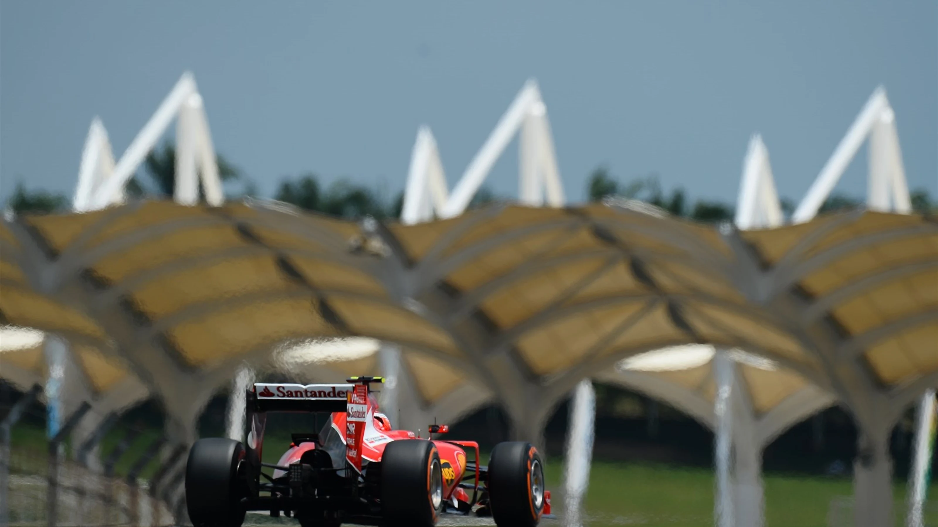Kimi Raikkonen (FIN) Ferrari SF15-T at Formula One World Championship, Rd2, Malaysian Grand Prix,