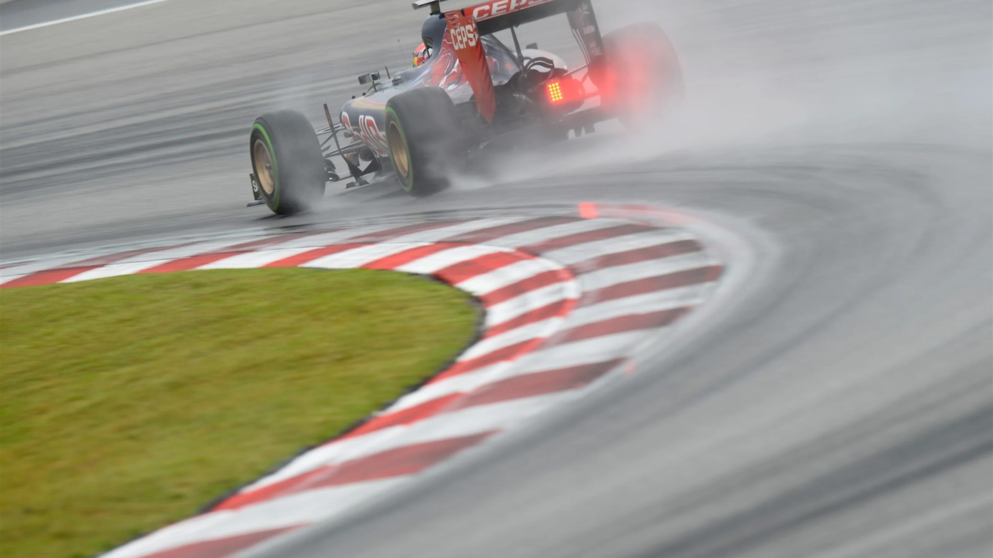 Max Verstappen (NDL) Scuderia Toro Rosso STR10 at Formula One World Championship, Rd2, Malaysian
