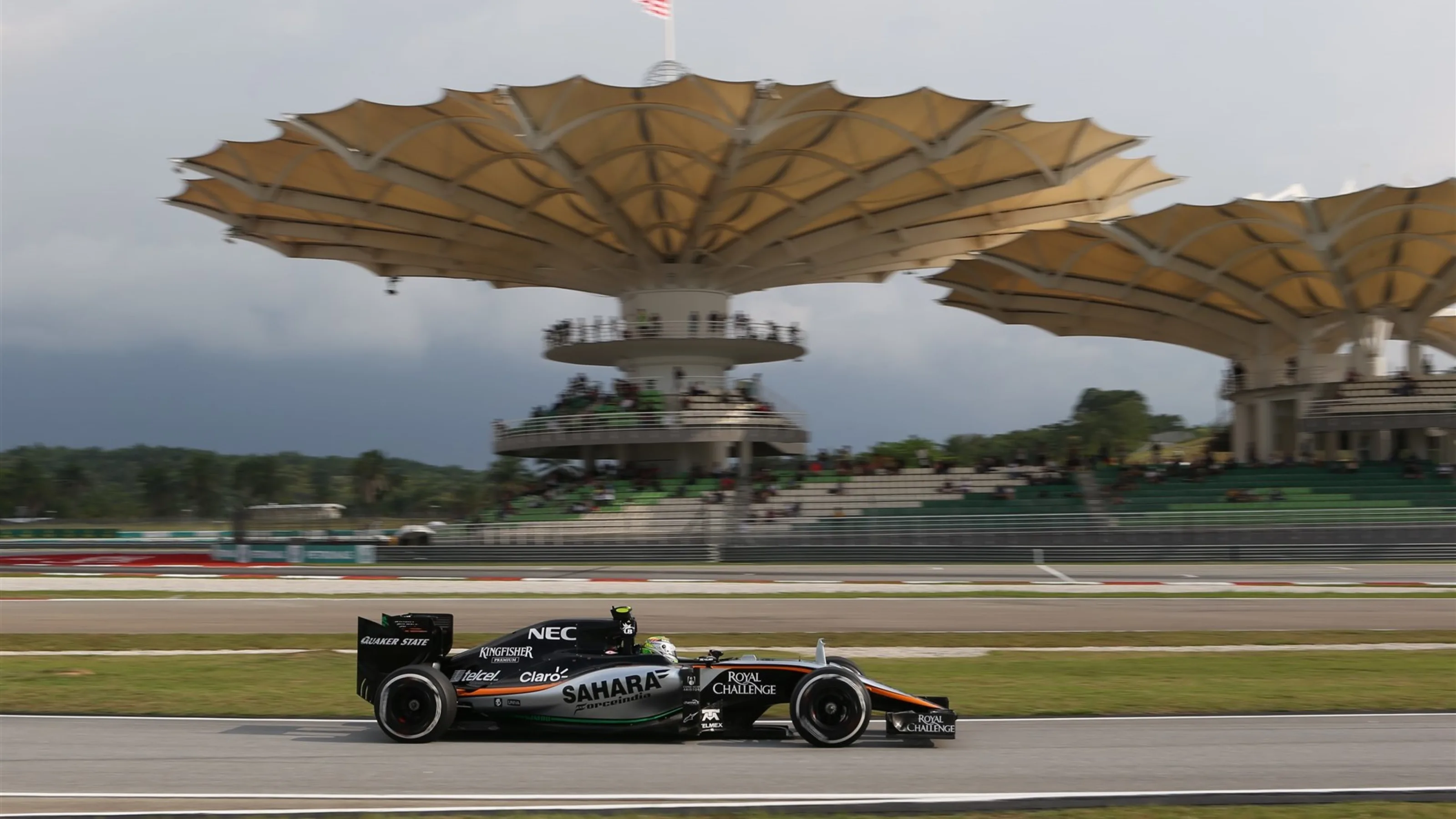 Sergio Perez (MEX) Force India VJM08 at Formula One World Championship, Rd2, Malaysian Grand Prix,