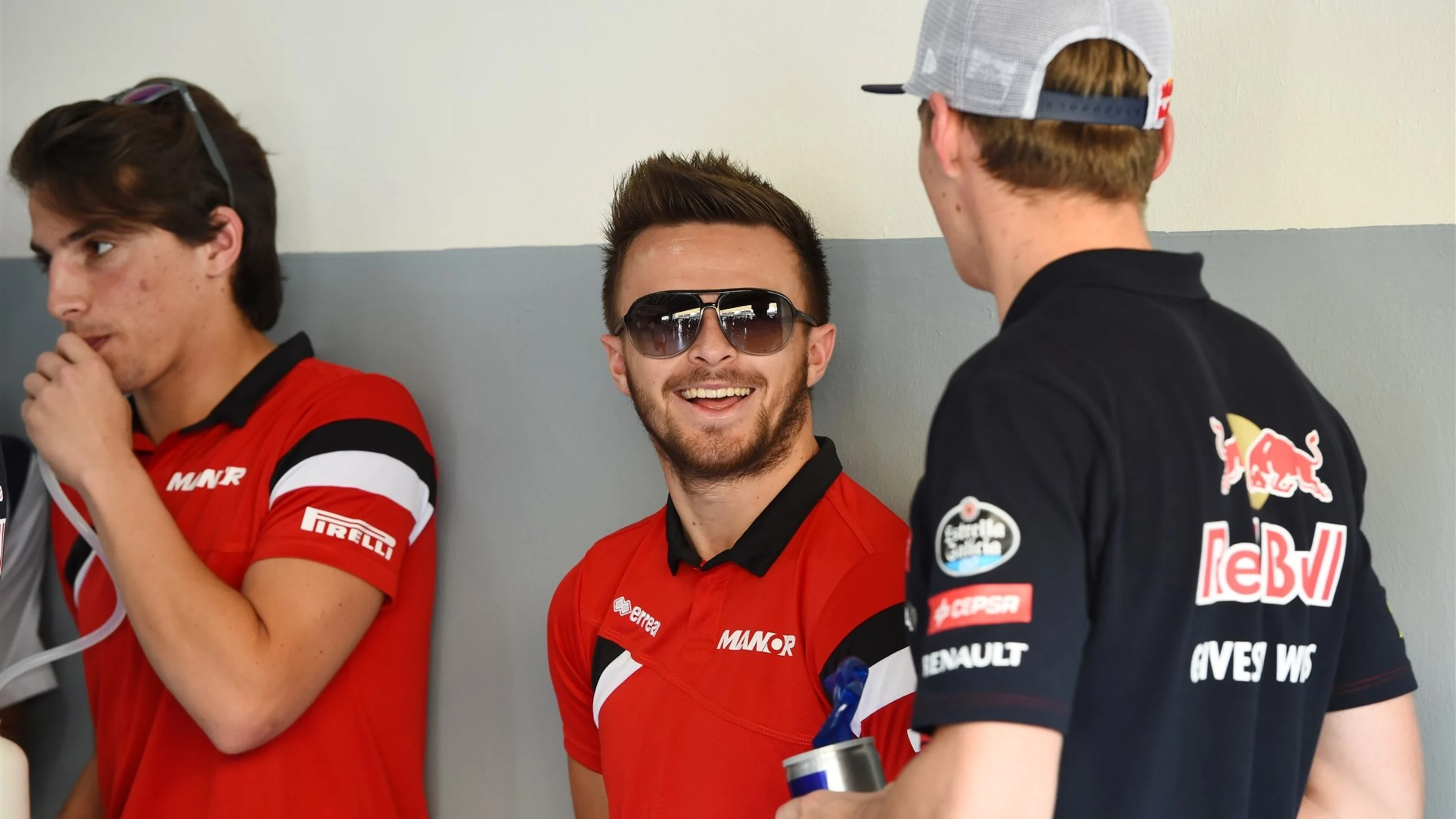 Will Stevens (GBR) Manor F1 and Max Verstappen (NDL) Scuderia Toro Rosso on the drivers parade at