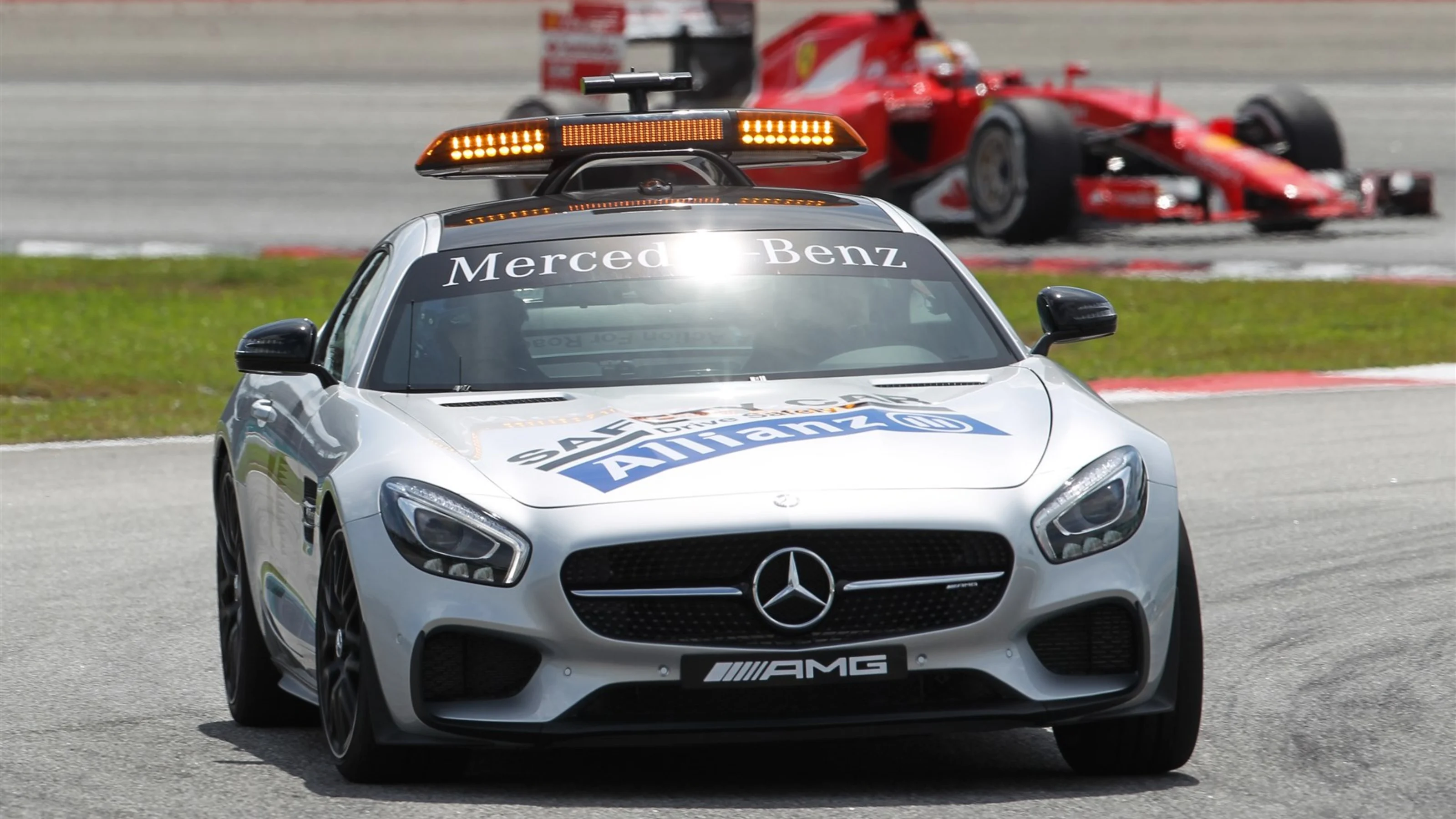 Safety Car leads the field at Formula One World Championship, Rd2, Malaysian Grand Prix, Race,