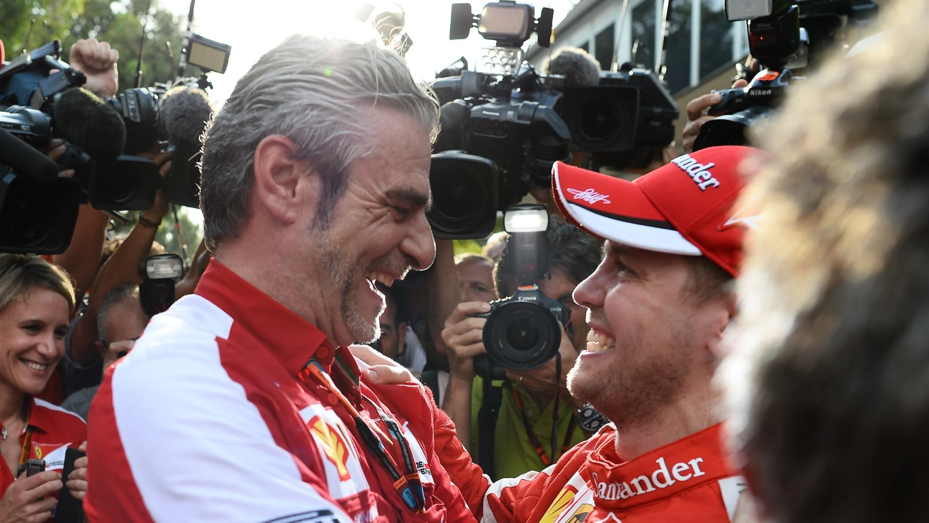 Maurizio Arrivabene (ITA) Ferrari Team Principal andSebastian Vettel (GER) Ferrari at Formula One