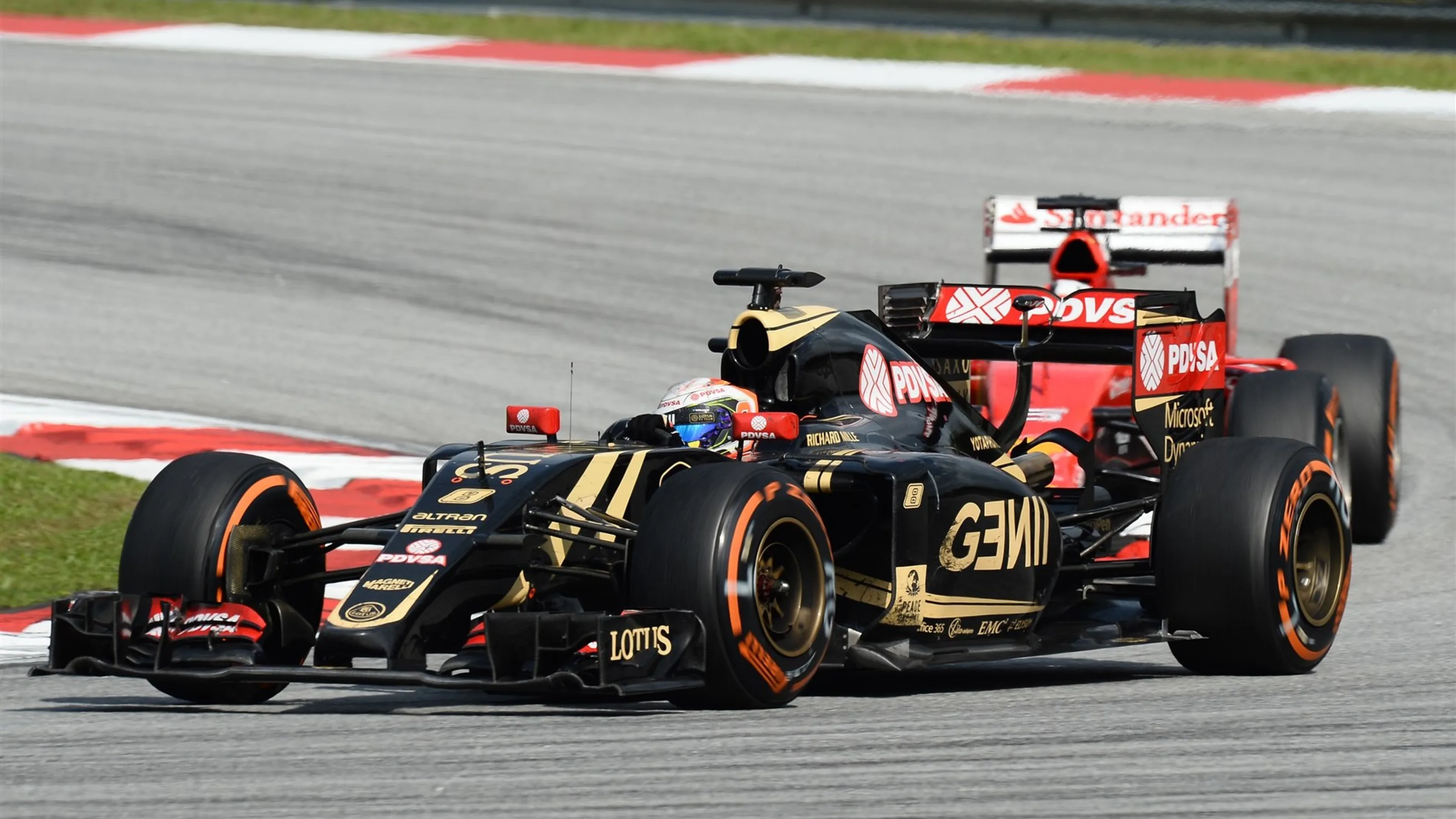 Romain Grosjean (FRA) Lotus E23 Hybrid at Formula One World Championship, Rd2, Malaysian Grand