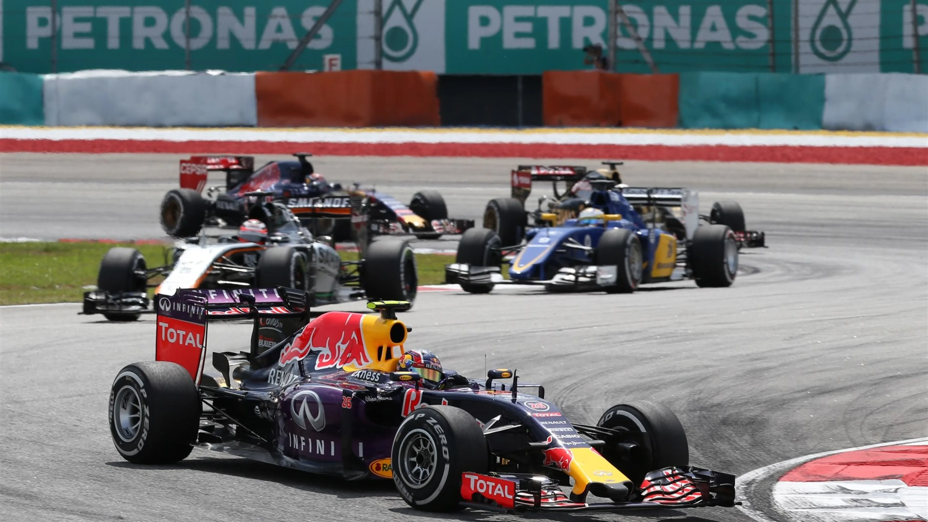 Daniil Kvyat (RUS) Red Bull Racing RB11 at Formula One World Championship, Rd2, Malaysian Grand