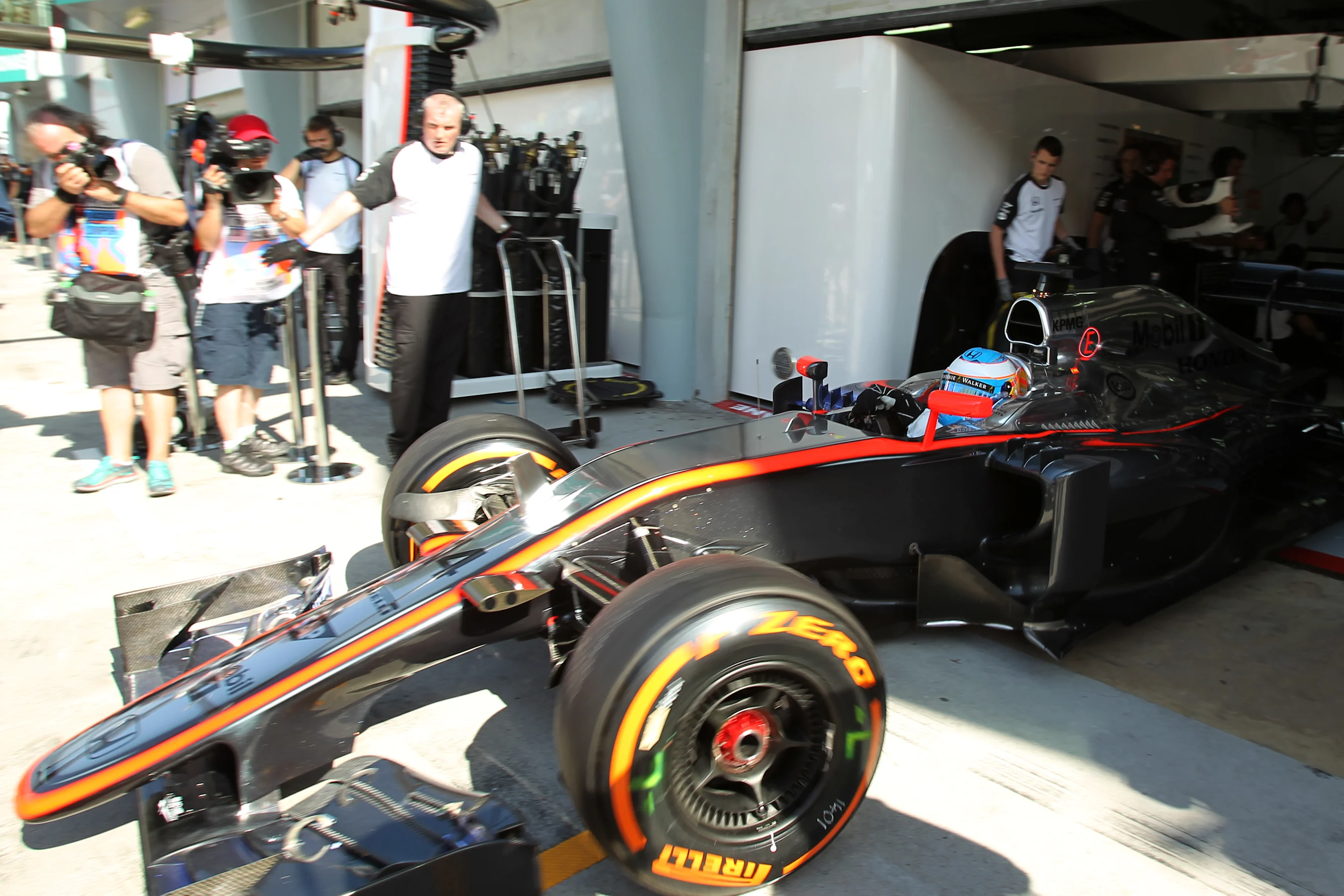 Fernando Alonso (ESP) McLaren MP4-30 at Formula One World Championship, Rd2, Malaysian Grand Prix,