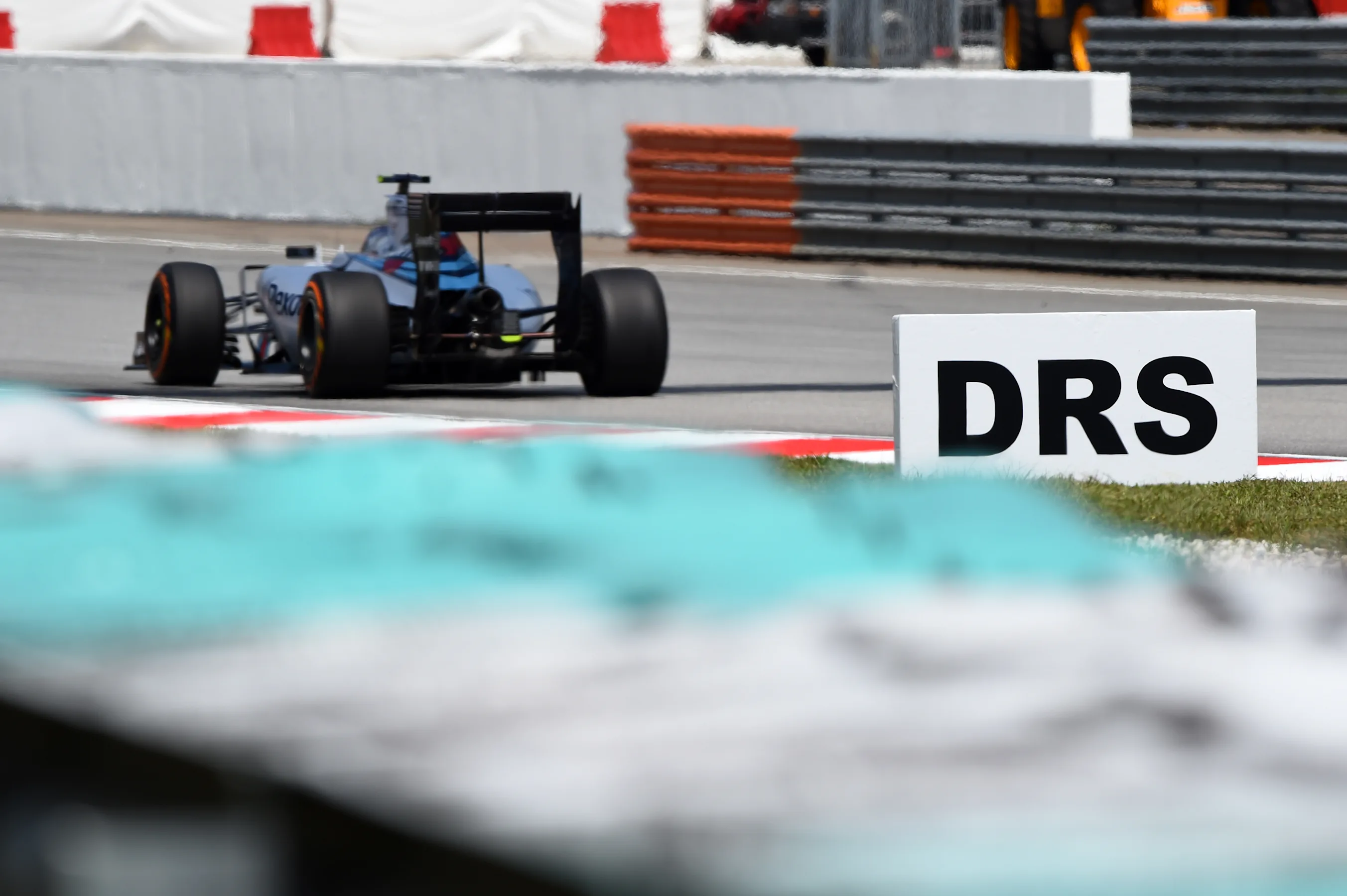 Valtteri Bottas (FIN) Williams FW37 passes DRS board at Formula One World Championship, Rd2,