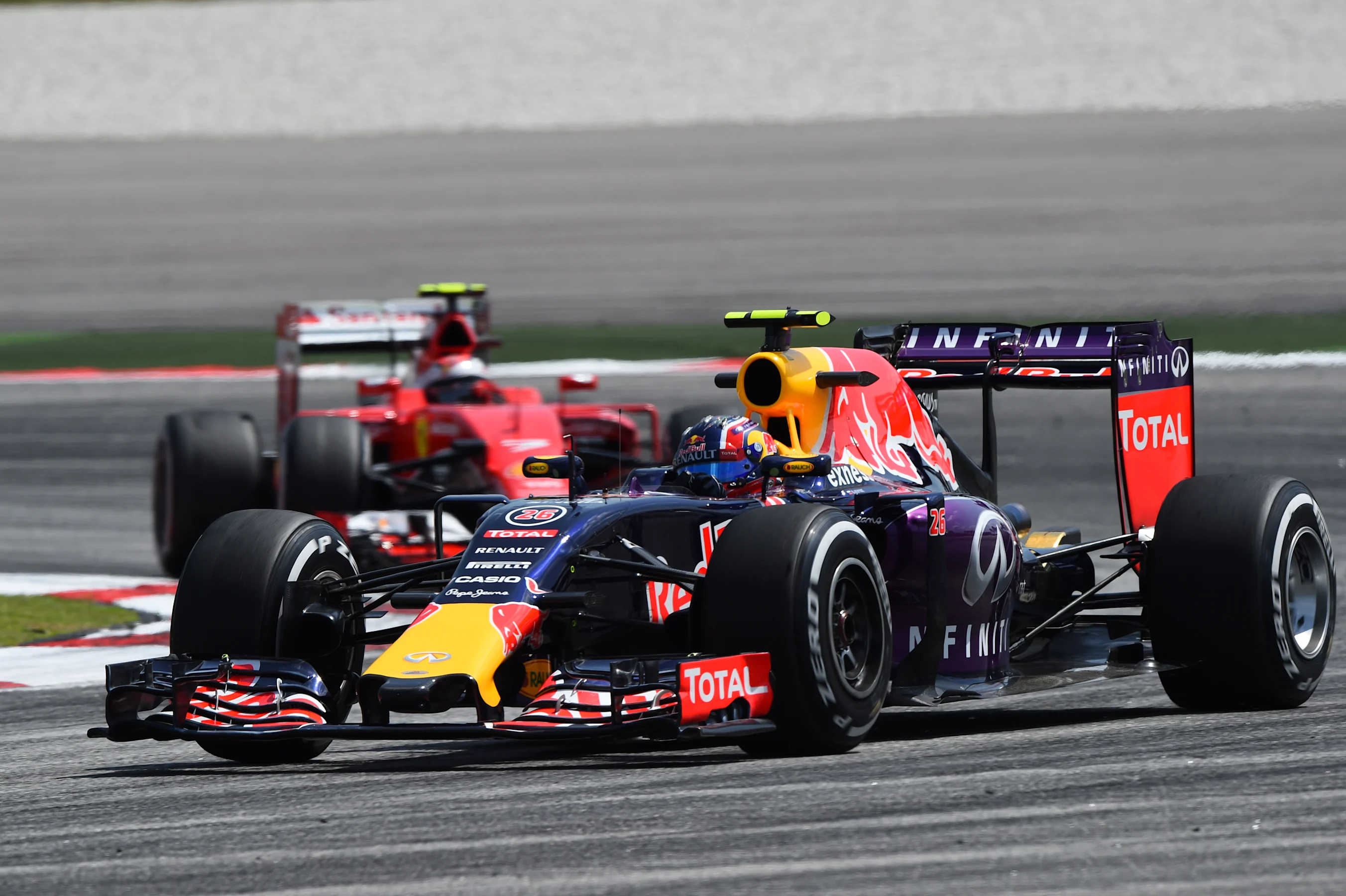 Daniil Kvyat (RUS) Red Bull Racing RB11 at Formula One World Championship, Rd2, Malaysian Grand