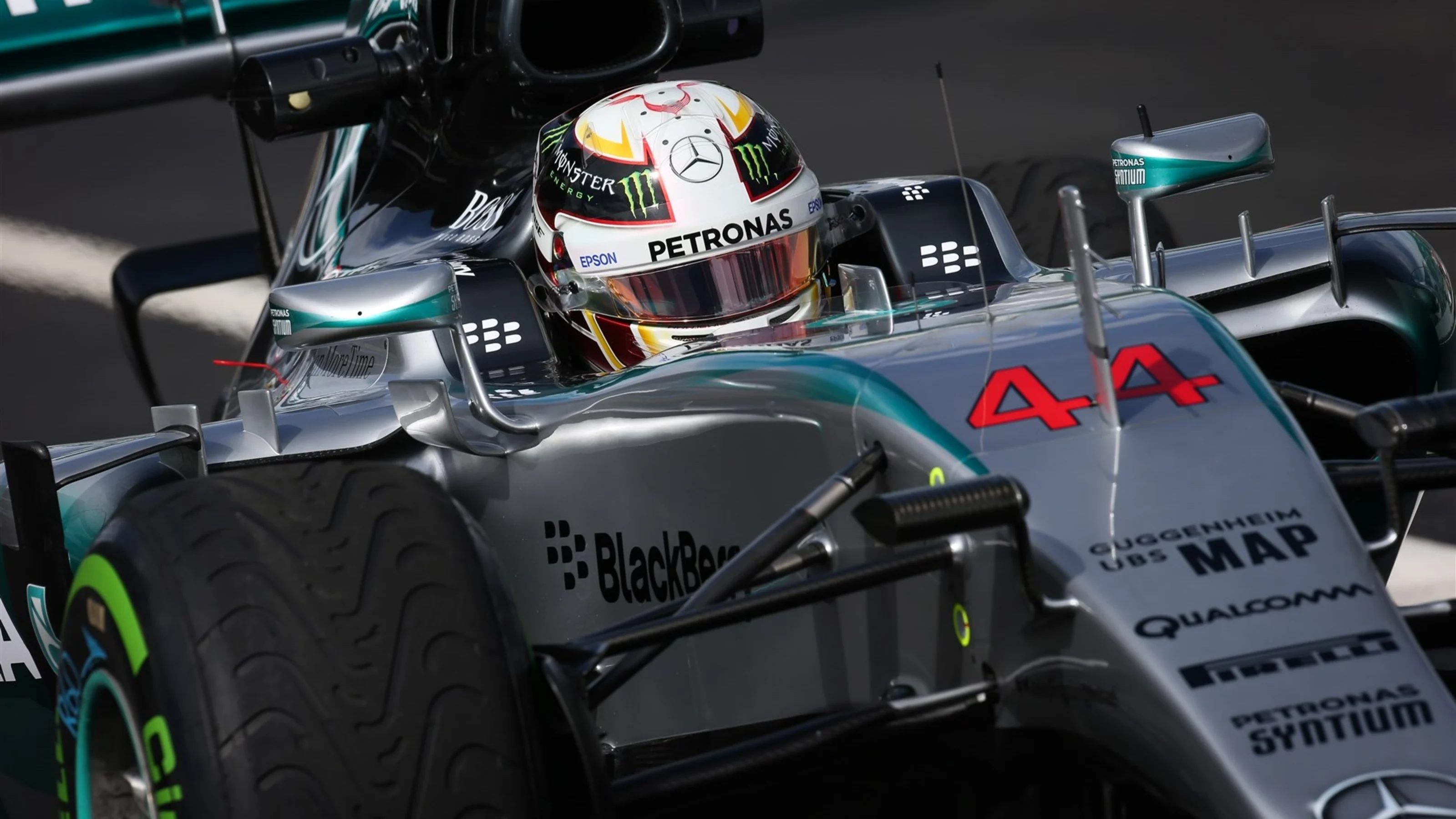 Lewis Hamilton (GBR) Mercedes AMG F1 W06 at Formula One World Championship, Rd17, Mexican Grand