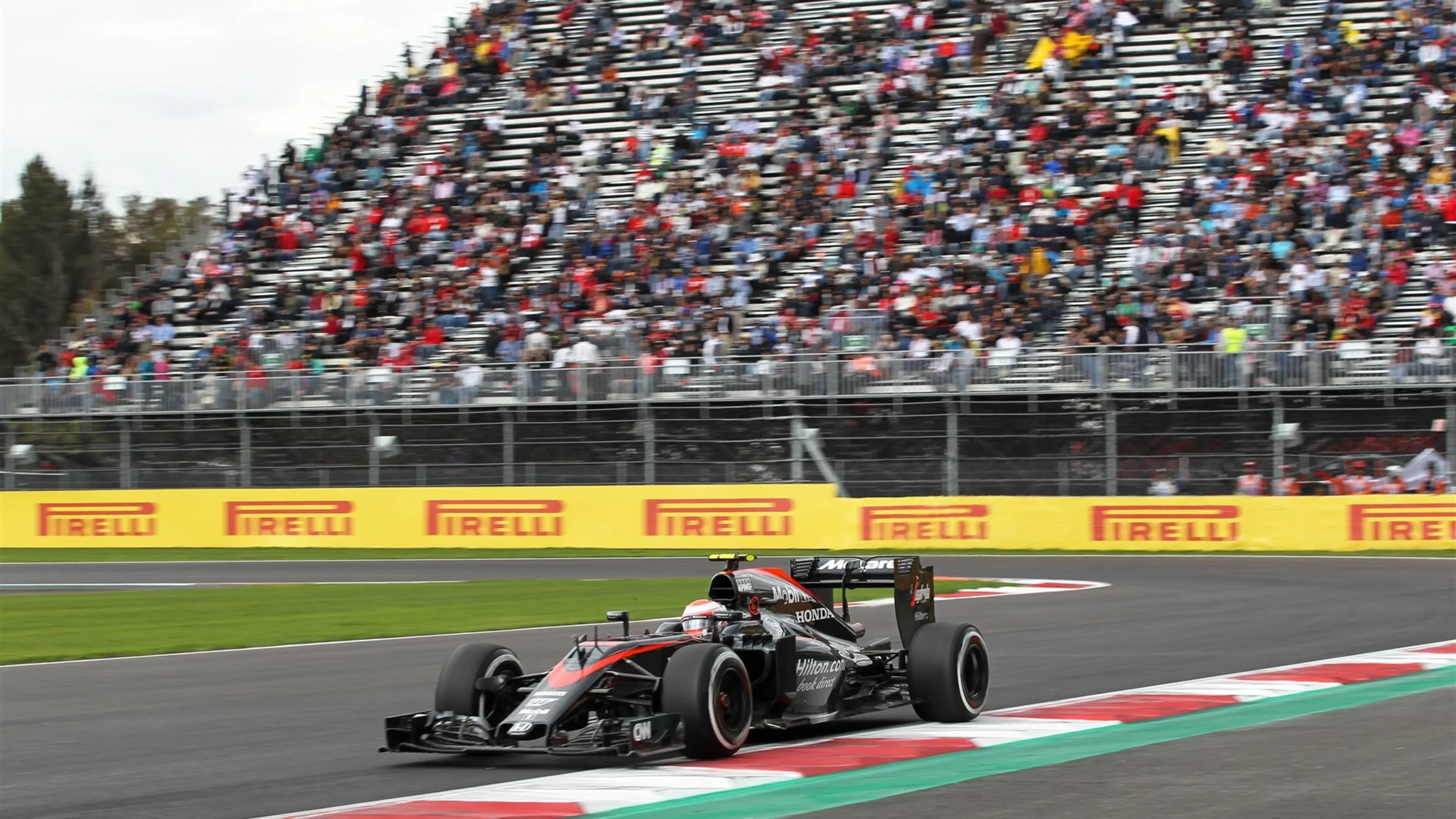 Jenson Button (GBR) McLaren MP4-30 at Formula One World Championship, Rd17, Mexican Grand Prix,