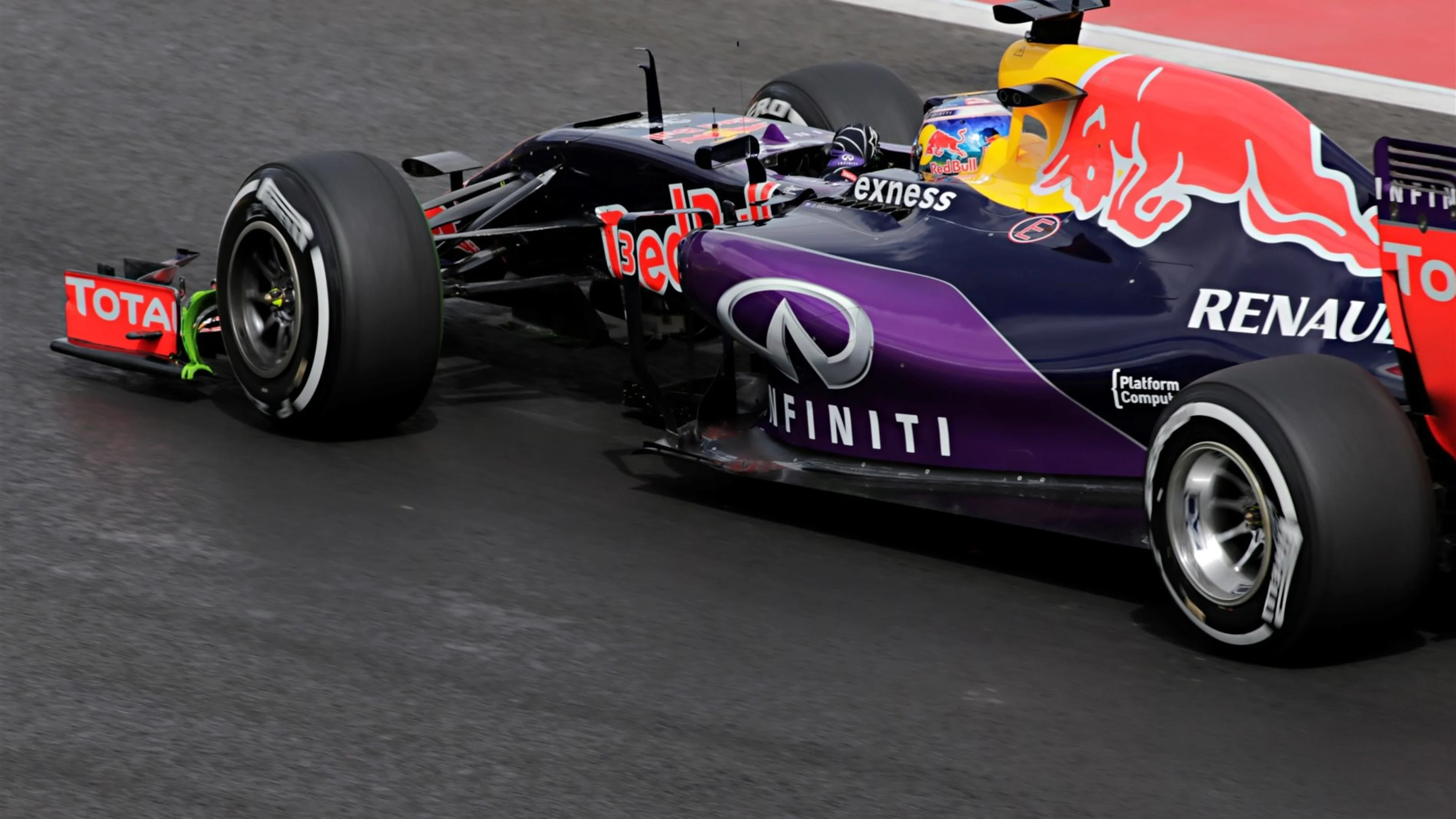 Daniel Ricciardo (AUS) Red Bull Racing RB11at Formula One World Championship, Rd17, Mexican Grand