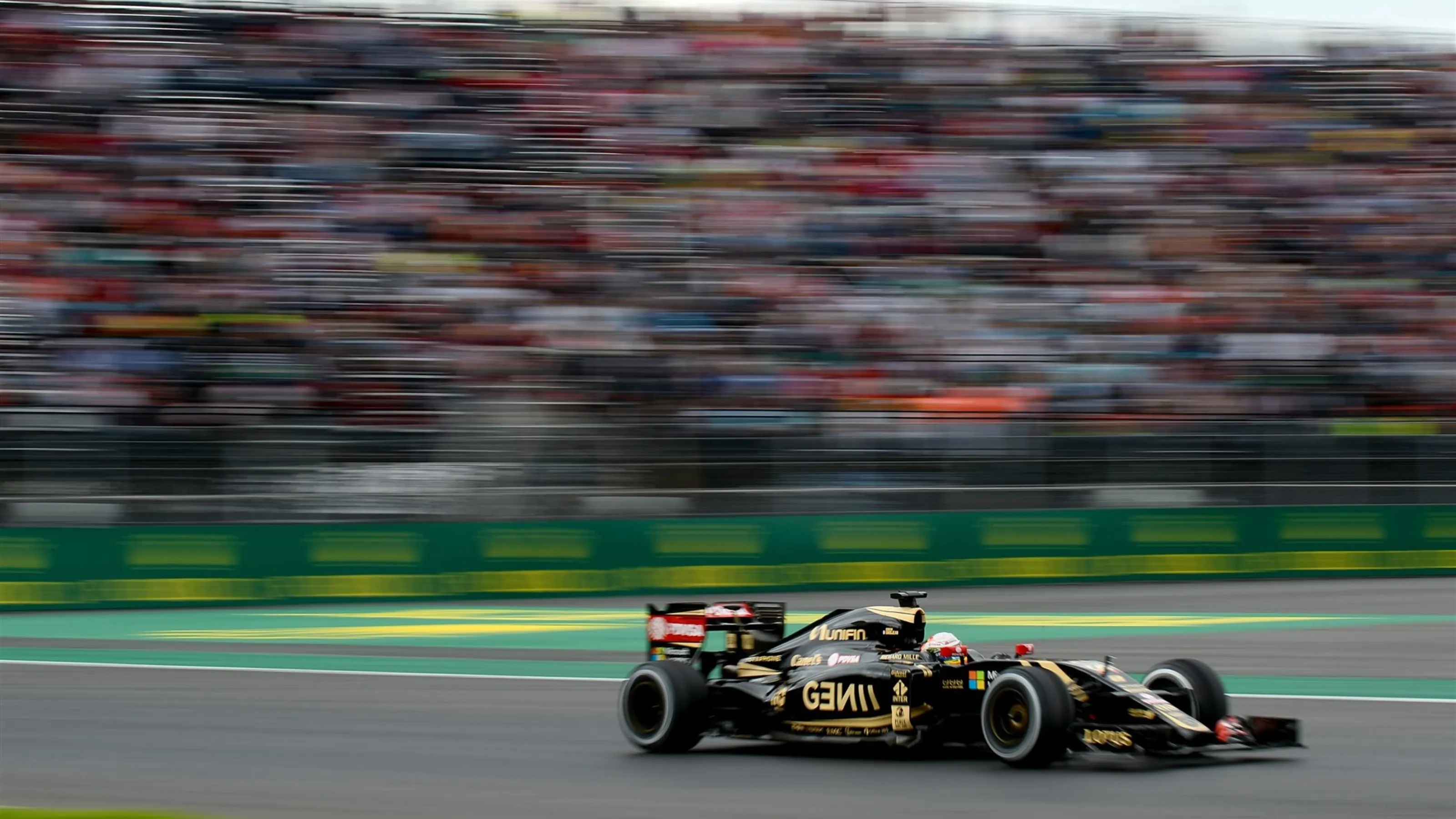Romain Grosjean (FRA) Lotus E23 Hybrid at Formula One World Championship, Rd17, Mexican Grand Prix,