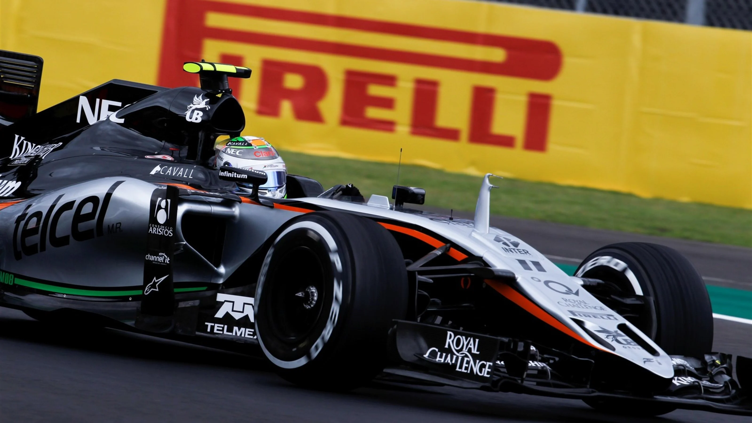 Sergio Perez (MEX) Force India VJM08 at Formula One World Championship, Rd17, Mexican Grand Prix,