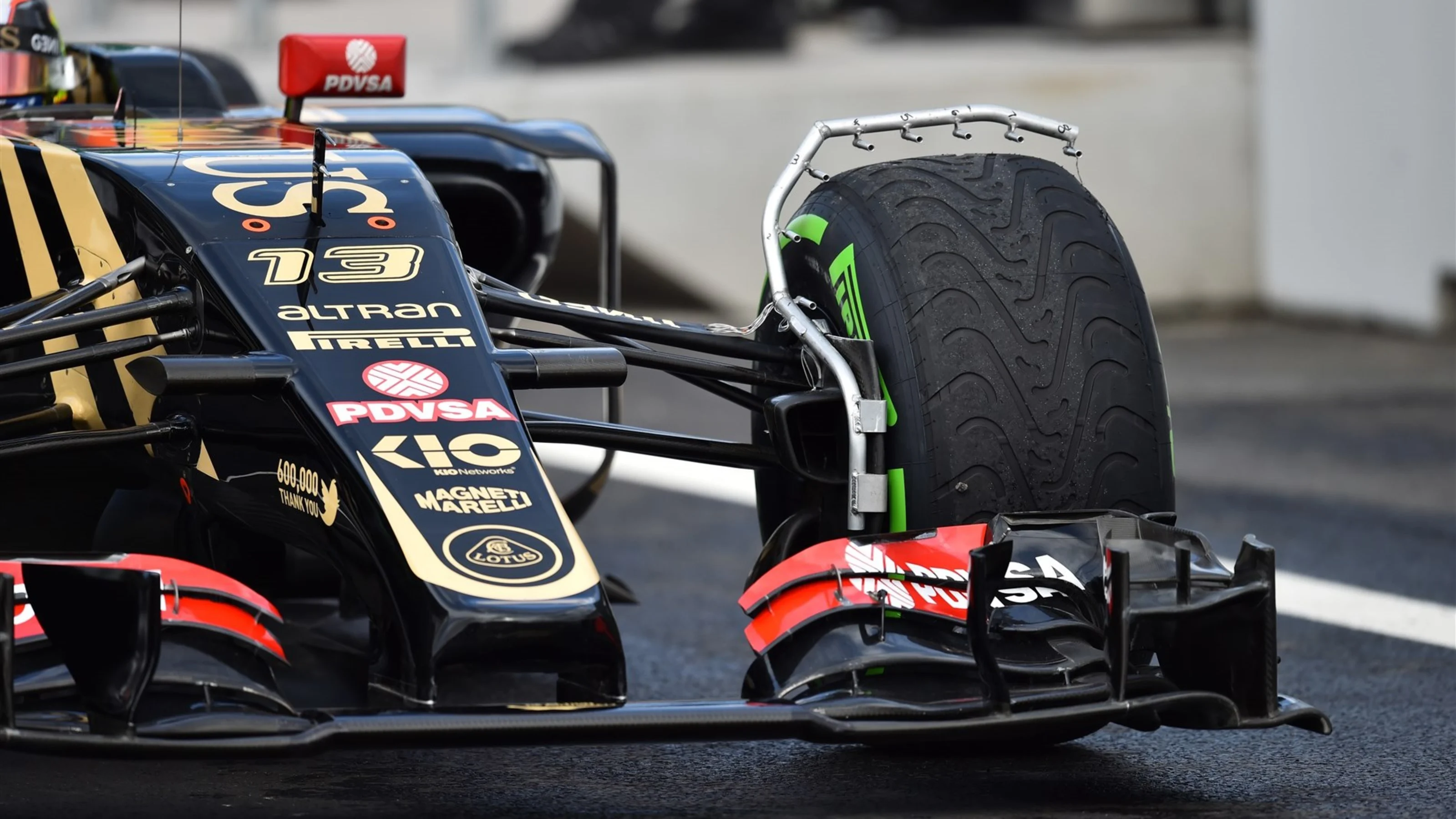 Pastor Maldonado (VEN) Lotus E23 Hybrid with tyre temperature sensor at Formula One World