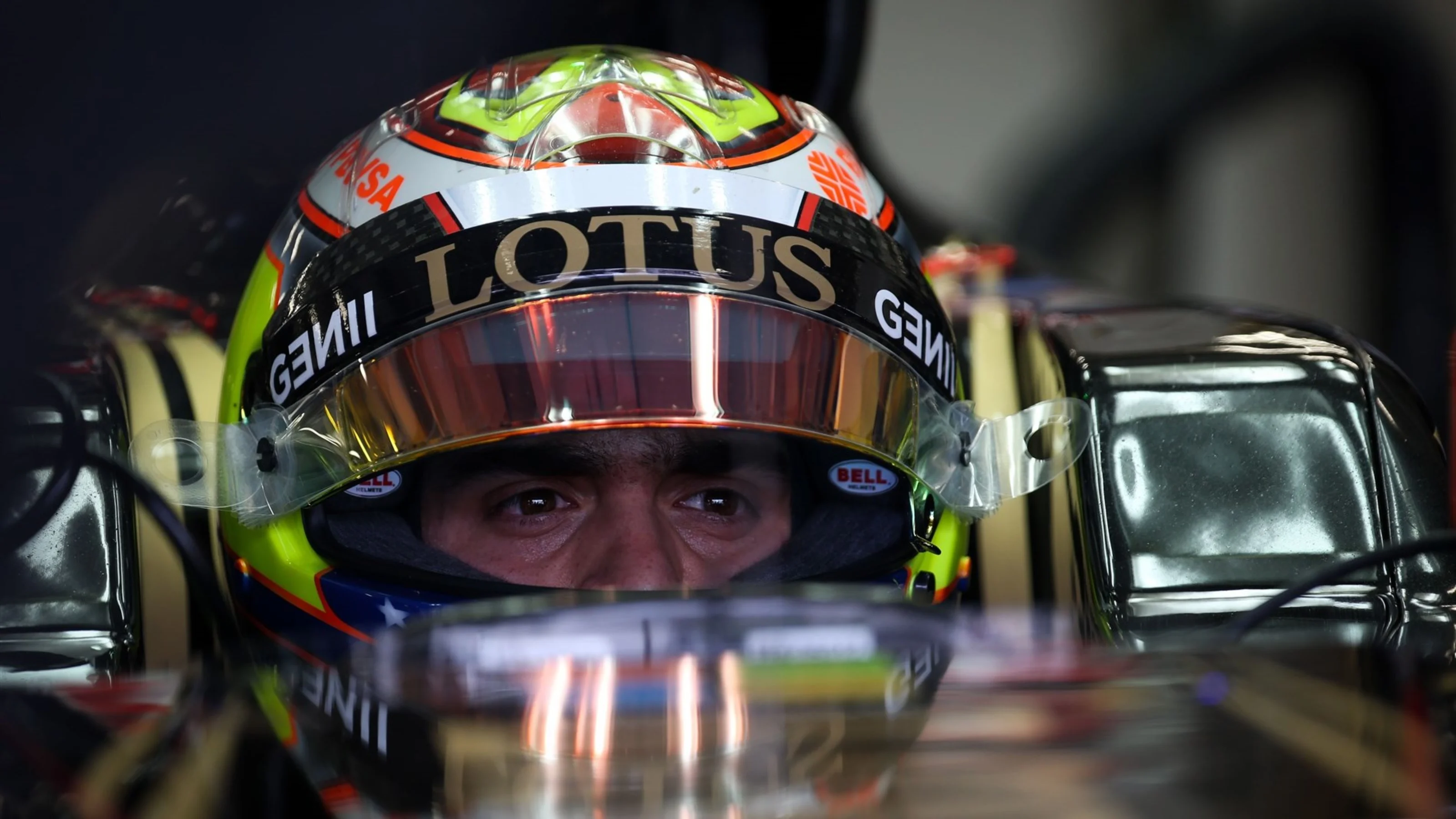 Pastor Maldonado (VEN) Lotus E23 Hybrid at Formula One World Championship, Rd17, Mexican Grand
