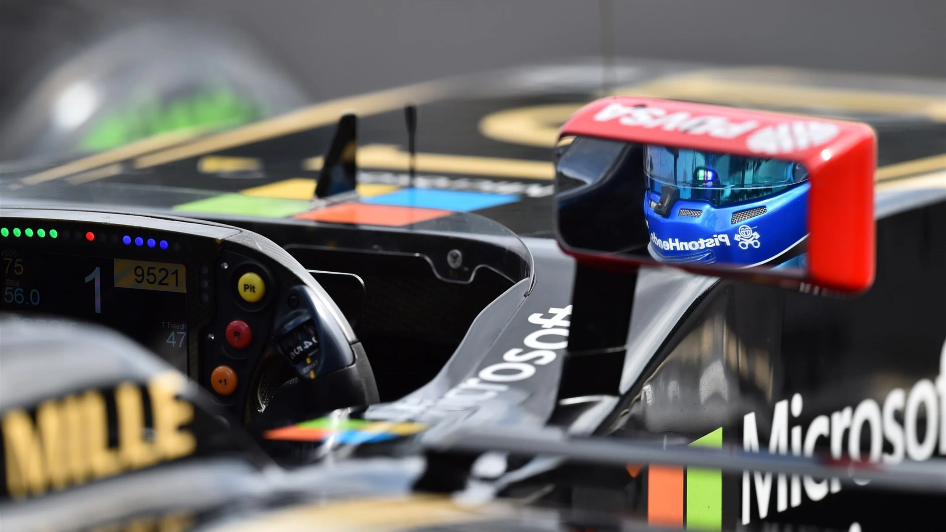 Pastor Maldonado (VEN) Lotus E23 Hybrid mirror at Formula One World Championship, Rd17, Mexican