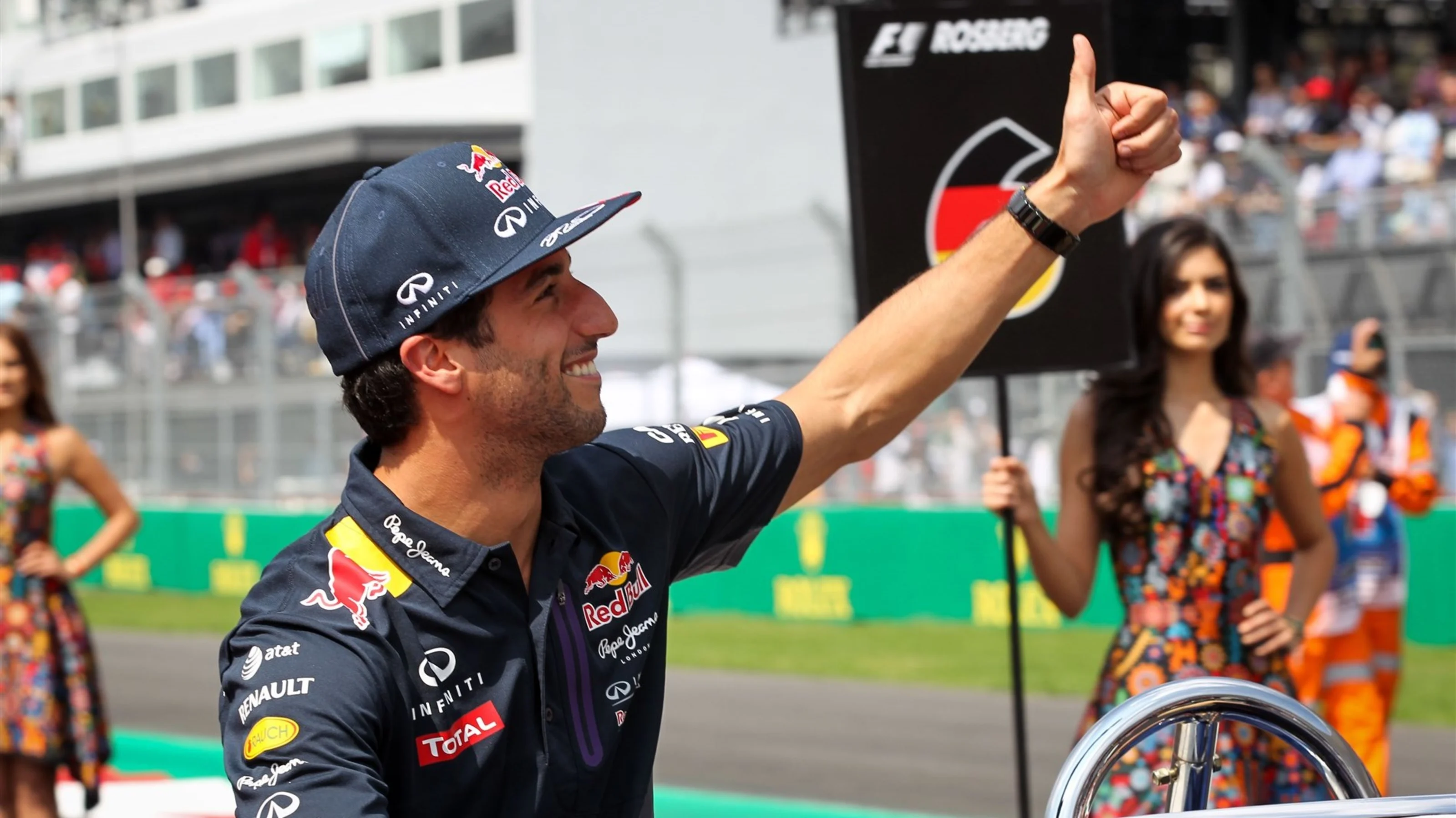 Daniel Ricciardo (AUS) Red Bull Racing RB11 at the drivers parade at Formula One World