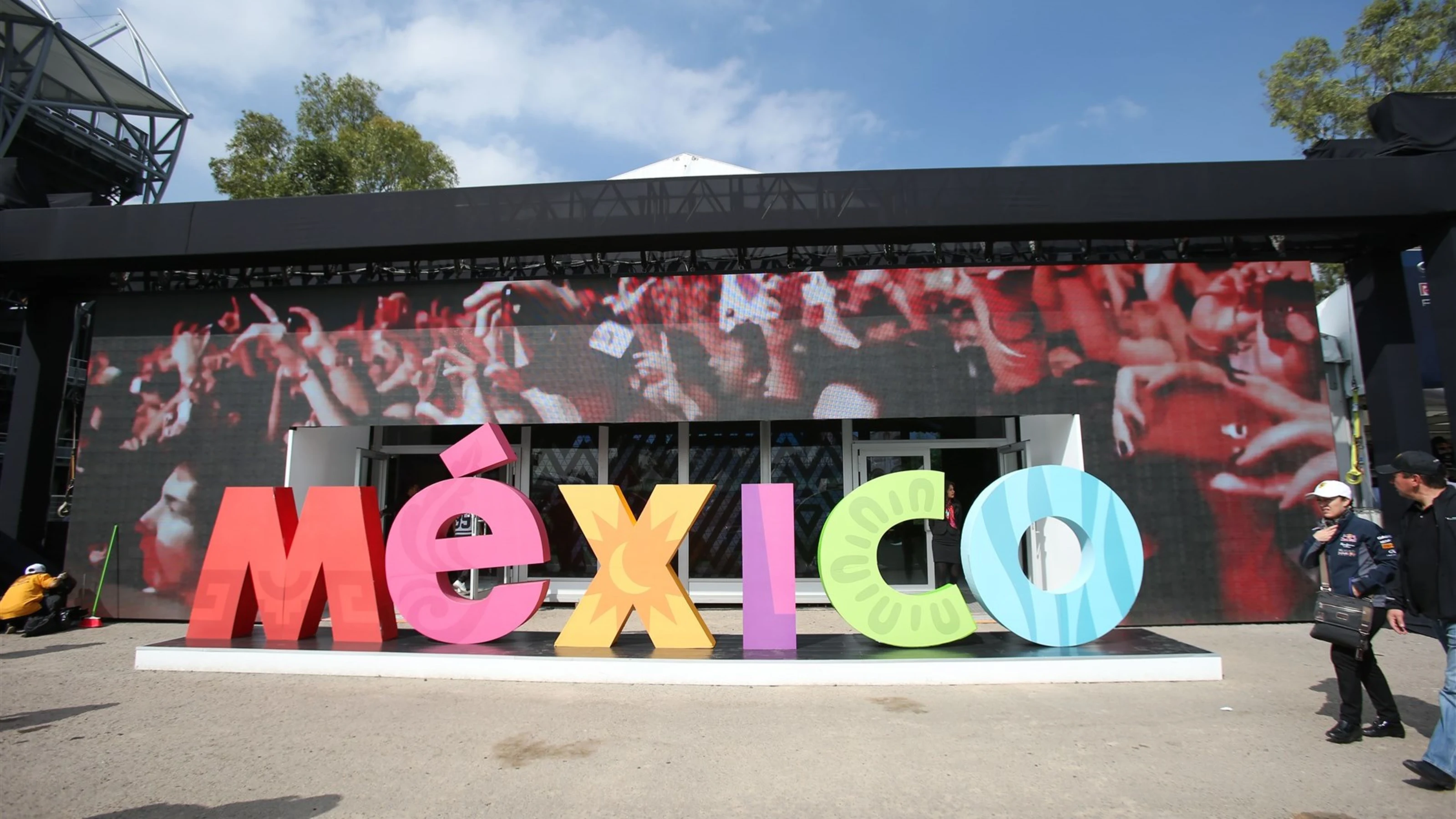 Mexico logo sculpture and fans at Formula One World Championship, Rd17, Mexican Grand Prix, Race,