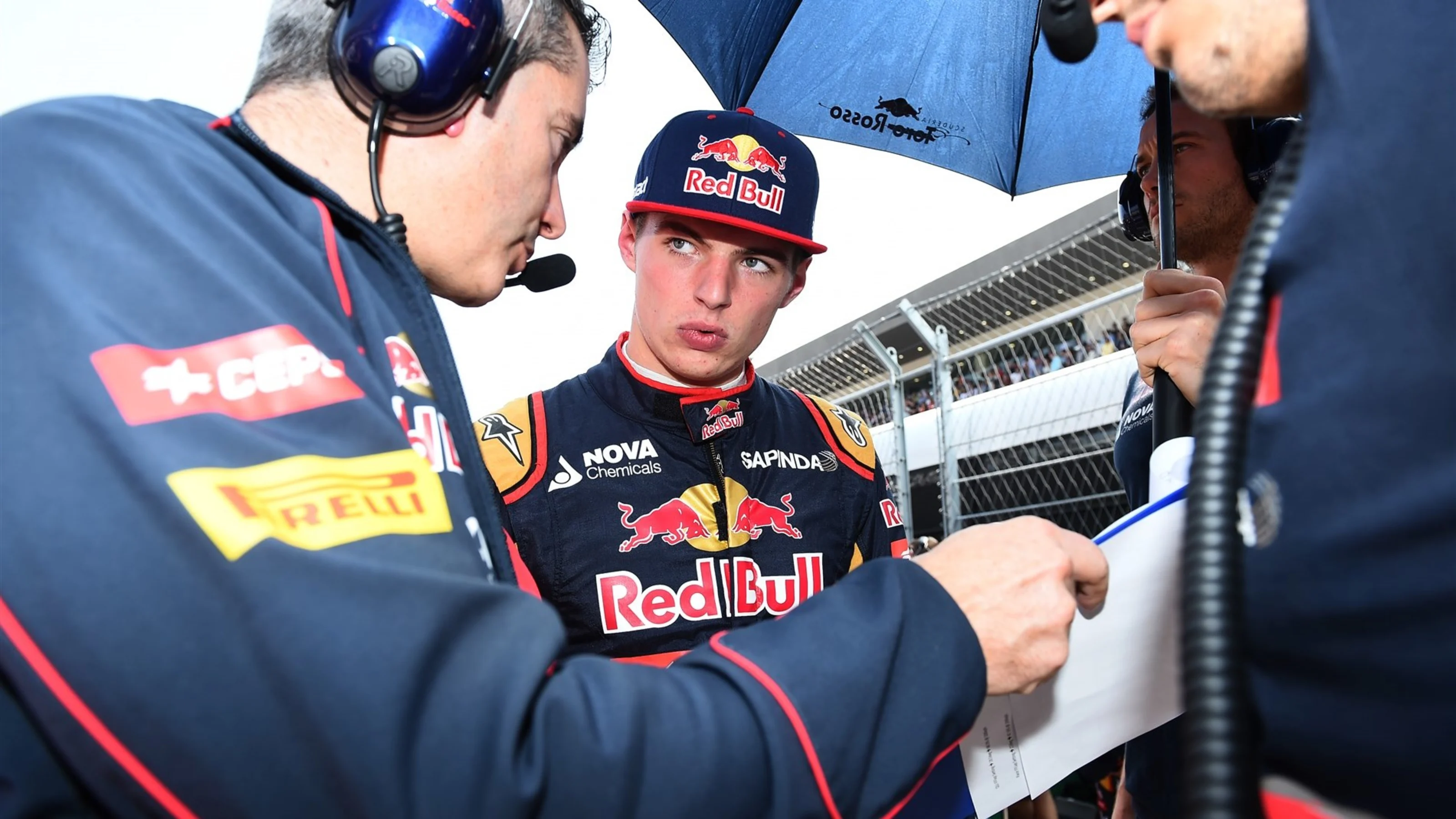 Max Verstappen (NDL) Scuderia Toro Rosso on the grid at Formula One World Championship, Rd17,