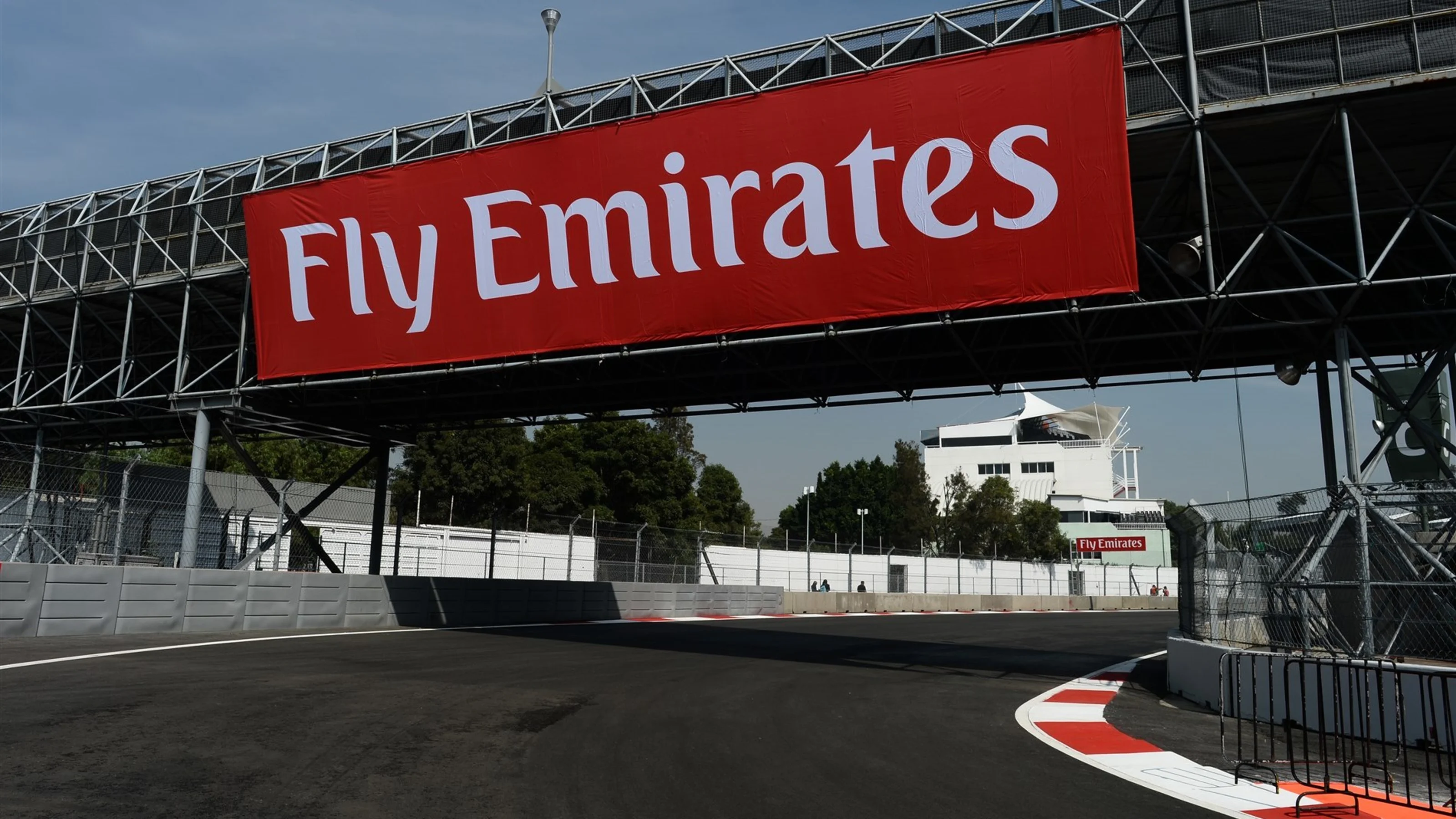 Track view at Formula One World Championship, Rd17, Mexican Grand Prix, Preparations, Circuit