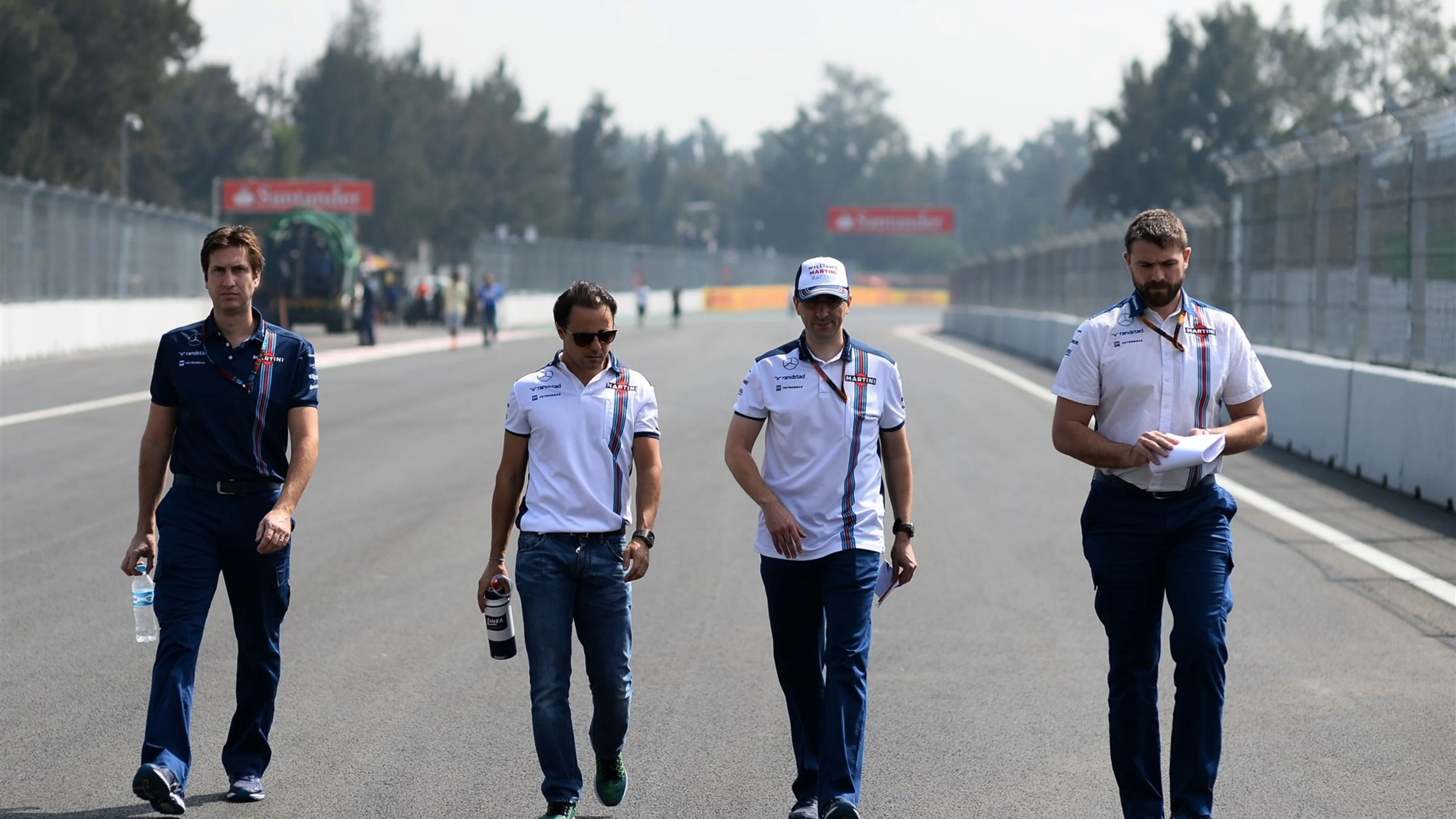 Felipe Massa (BRA) Williams walks the track at Formula One World Championship, Rd17, Mexican Grand