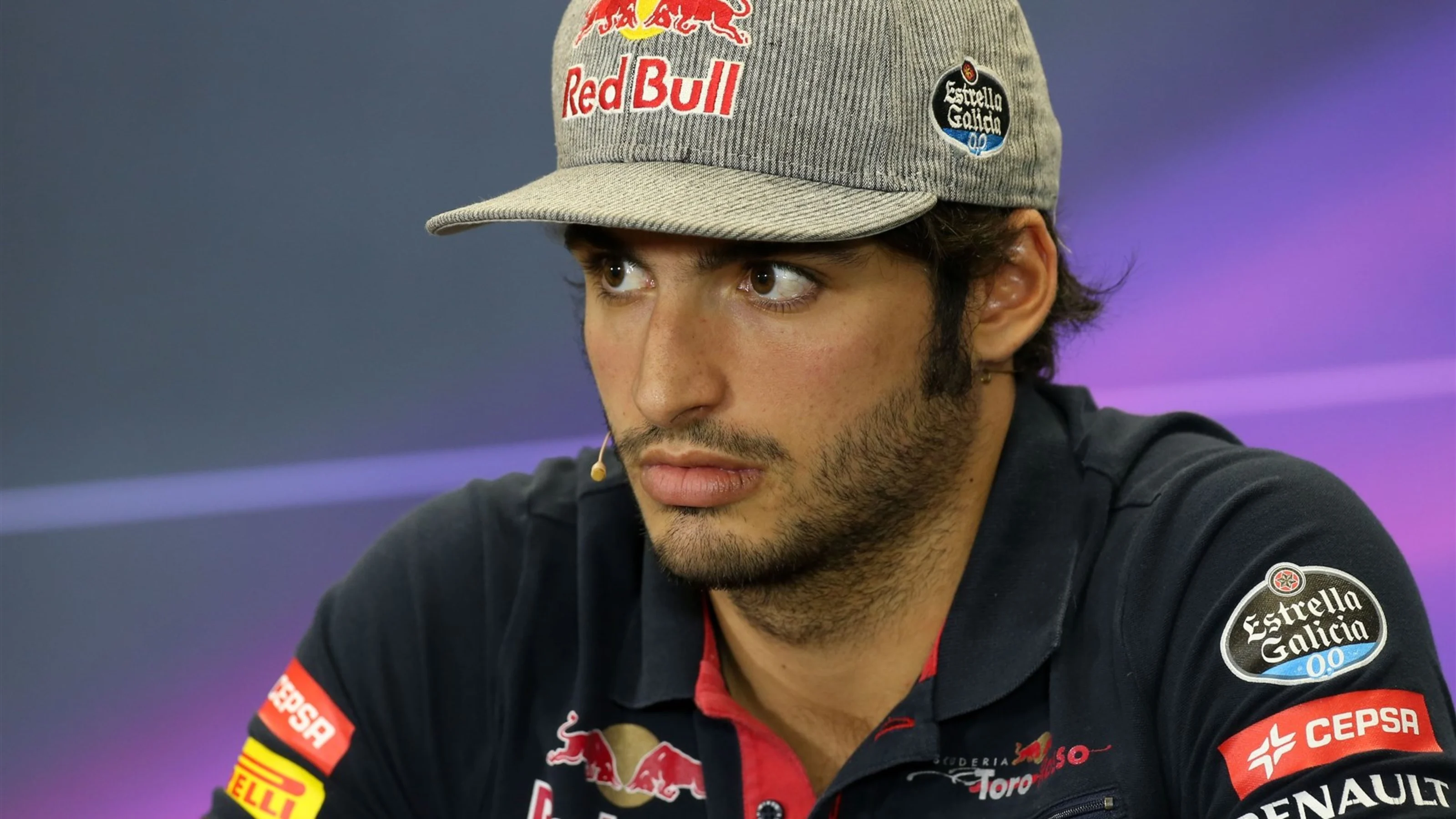 Carlos Sainz jr (ESP) Scuderia Toro Rosso at the press conference at Formula One World