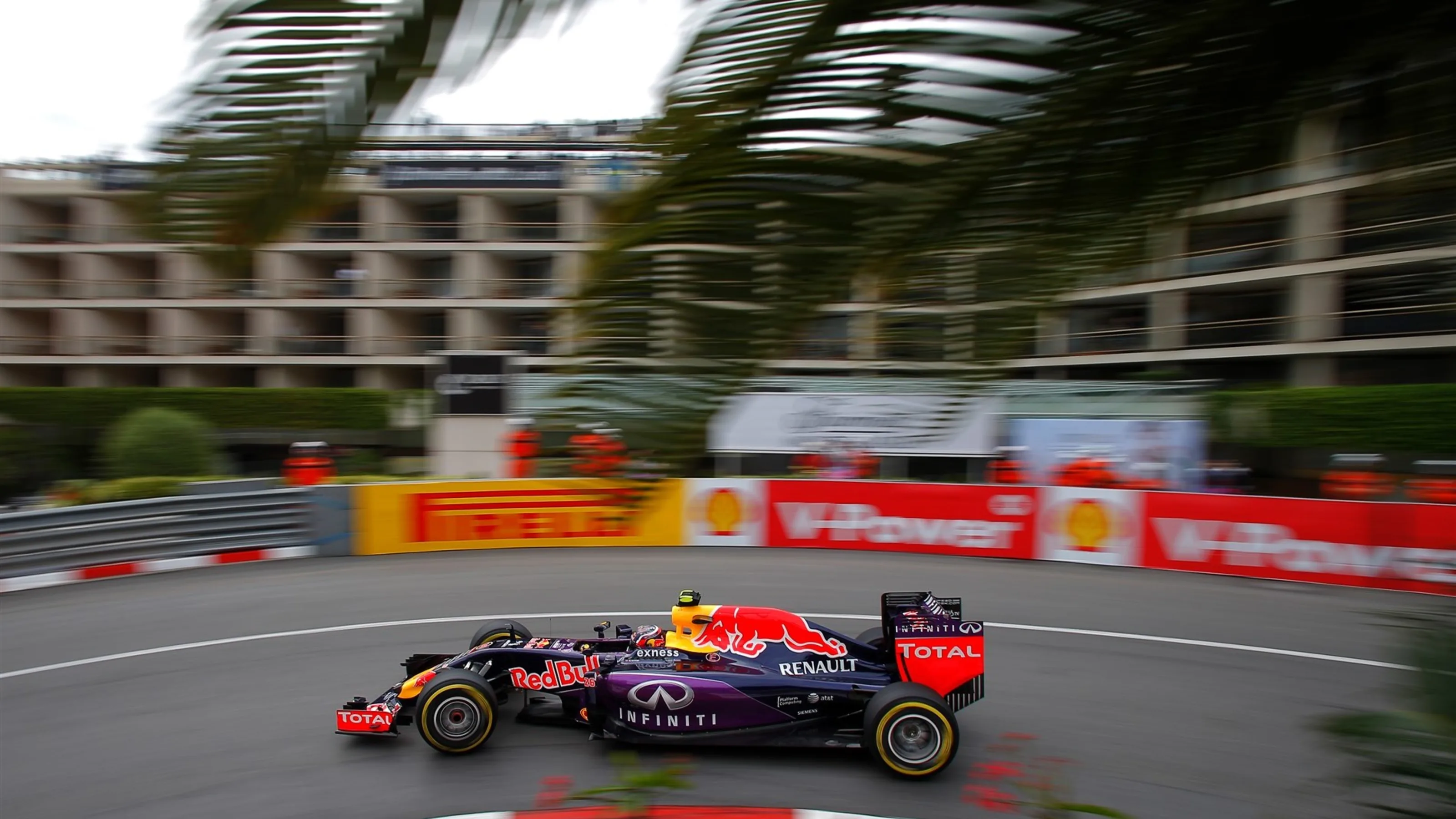 Daniil Kvyat (RUS) Red Bull Racing RB11 at Formula One World Championship, Rd6, Monaco Grand Prix