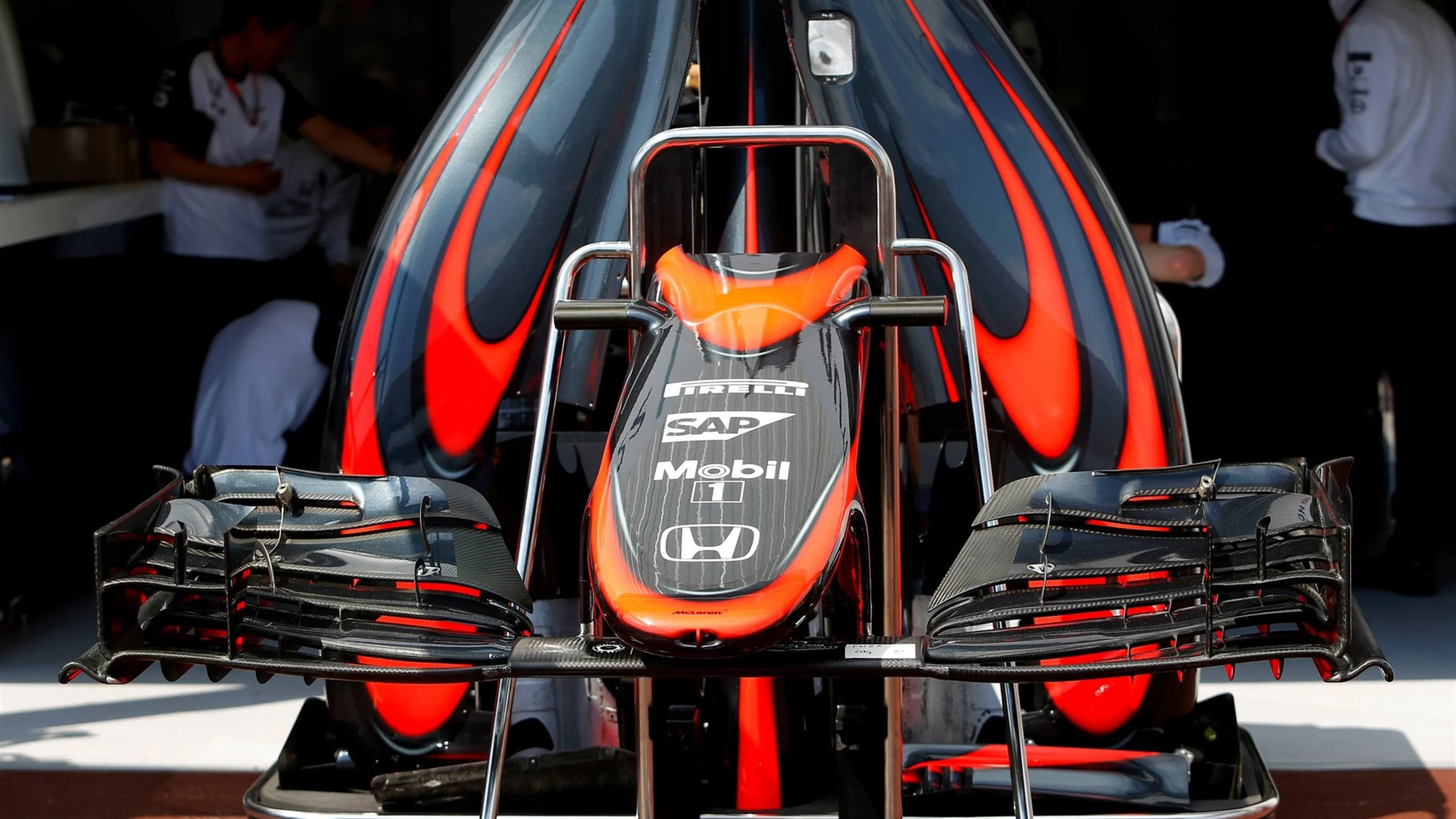 McLaren MP4-30 nose and front wings at Formula One World Championship, Rd6, Monaco Grand Prix